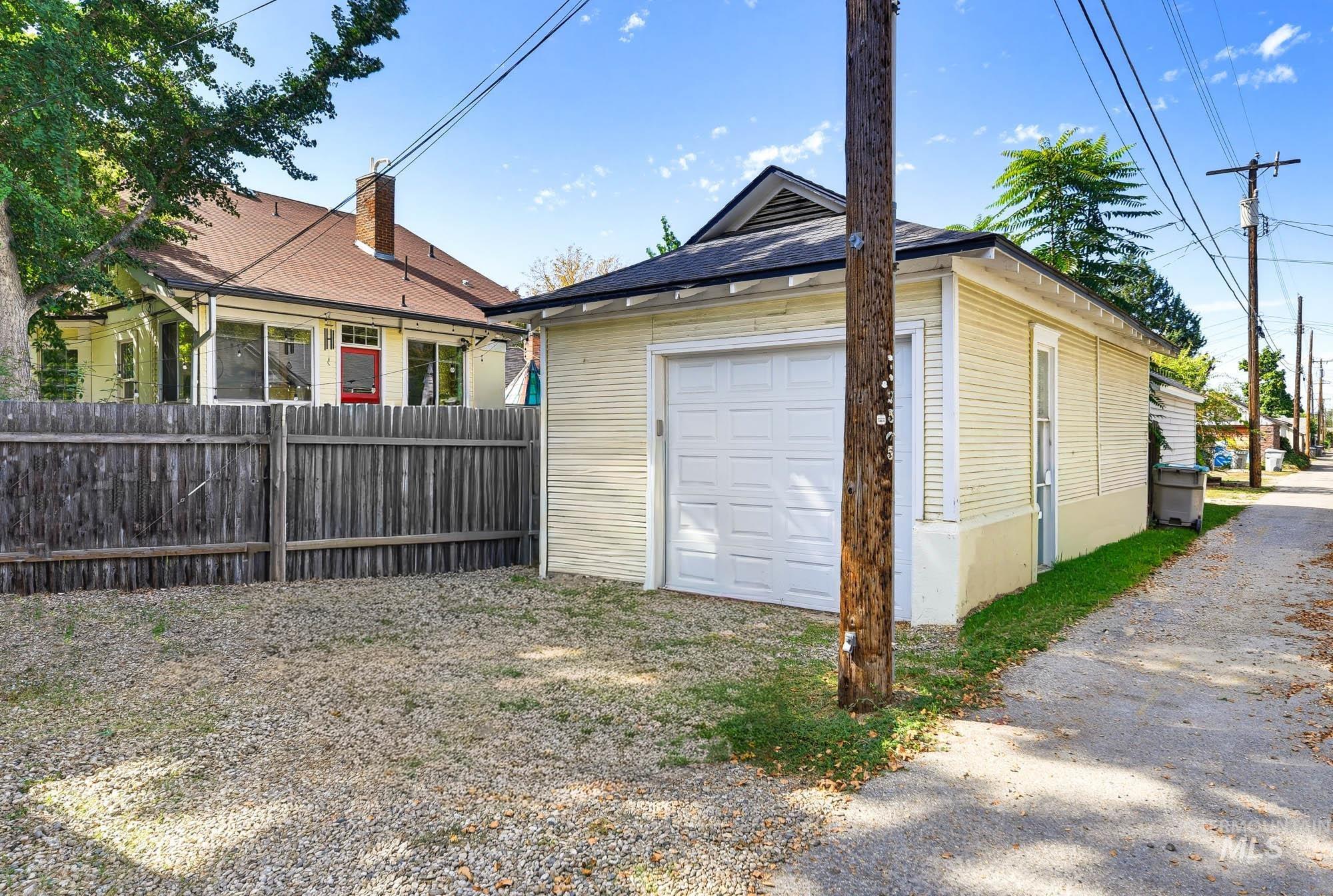 2506 W Woodlawn Ave, Boise, Idaho 83702, 2 Bedrooms, 2 Bathrooms, Residential Income For Sale, Price $999,900,MLS 99002456