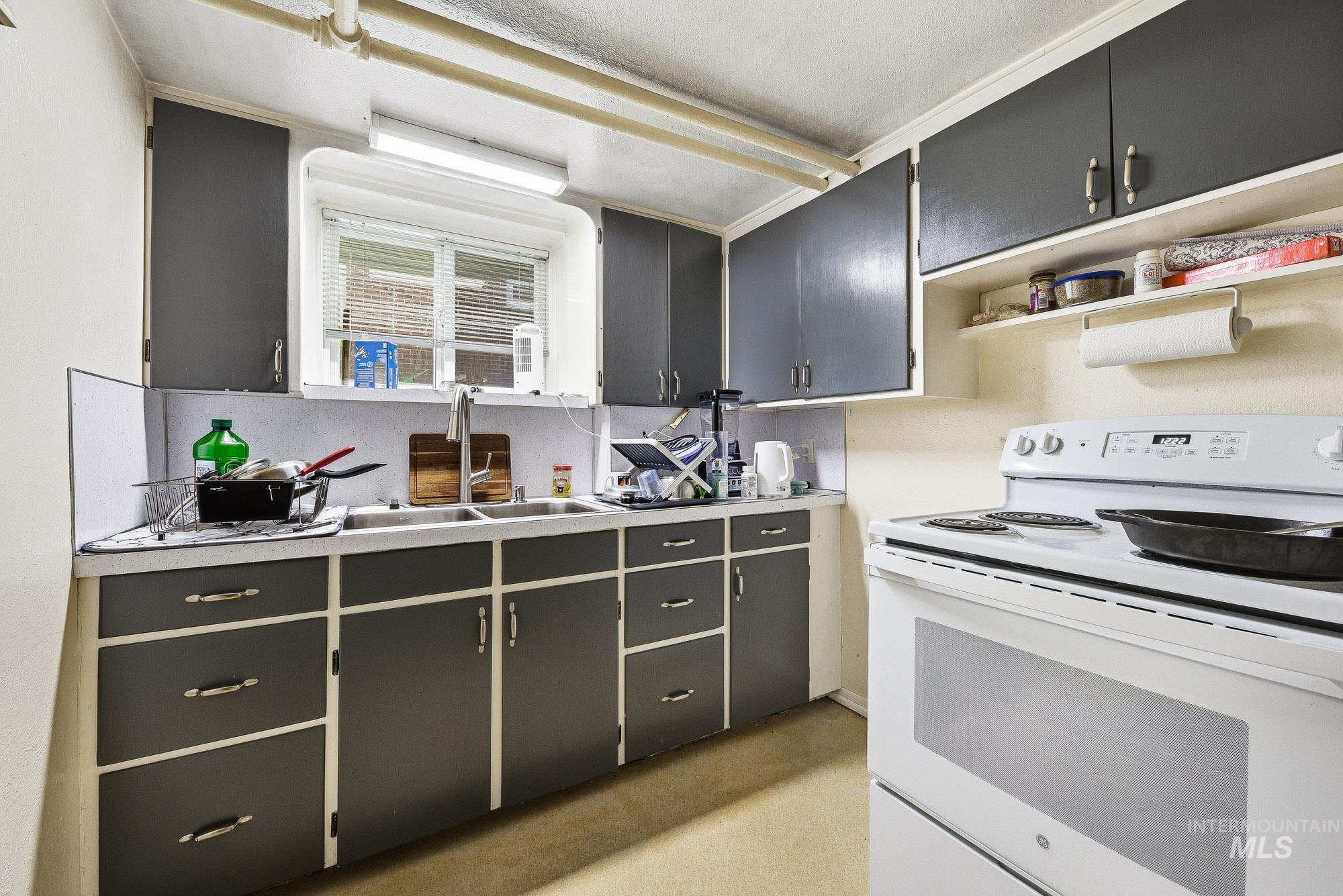 2506 W Woodlawn Ave, Boise, Idaho 83702, 2 Bedrooms, 2 Bathrooms, Residential Income For Sale, Price $999,900,MLS 99002456
