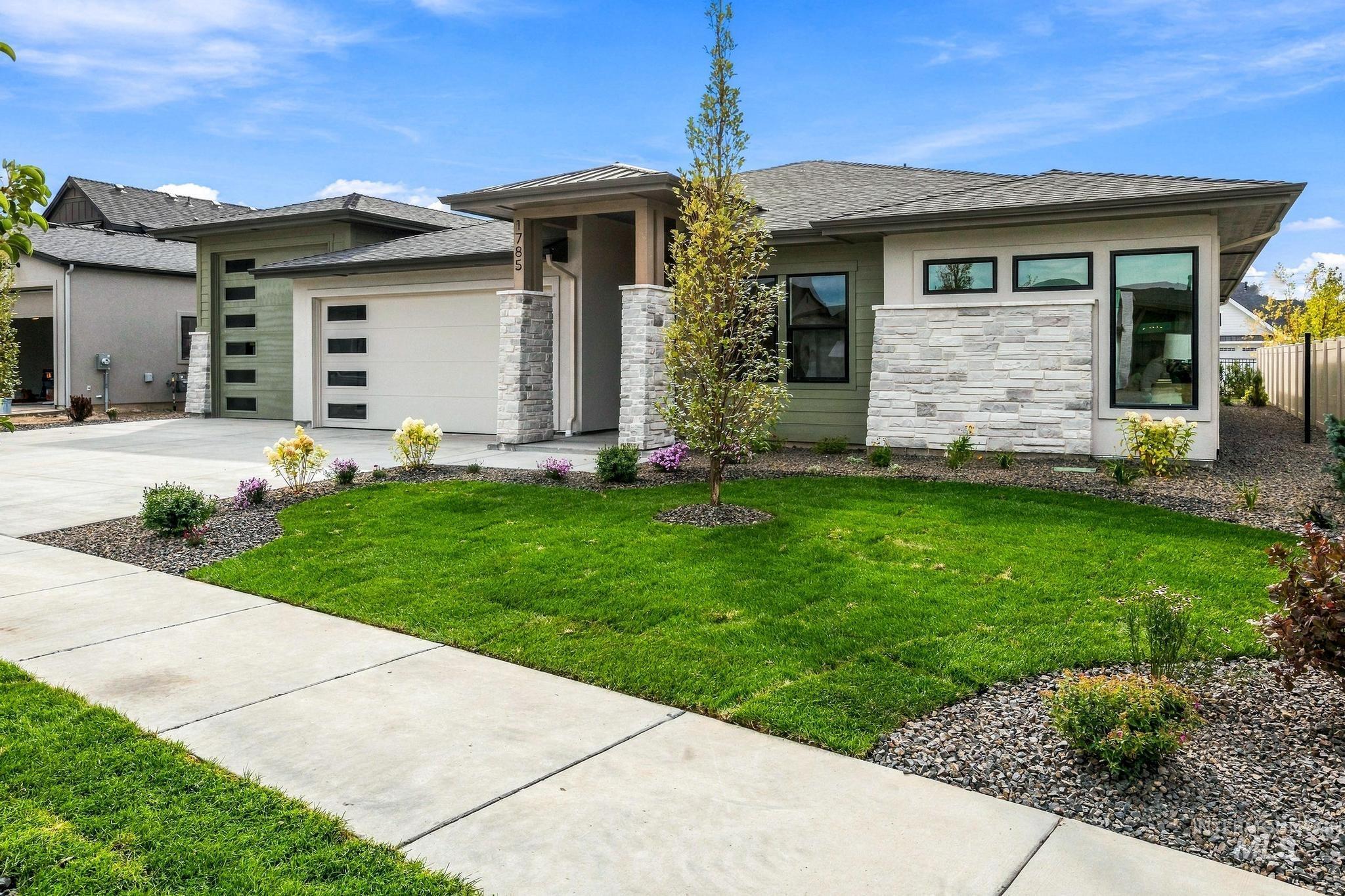 1785 W Lone Mountain Dr., Eagle, Idaho 83616, 4 Bedrooms, 3 Bathrooms, Residential For Sale, Price $1,219,900,MLS 99002457