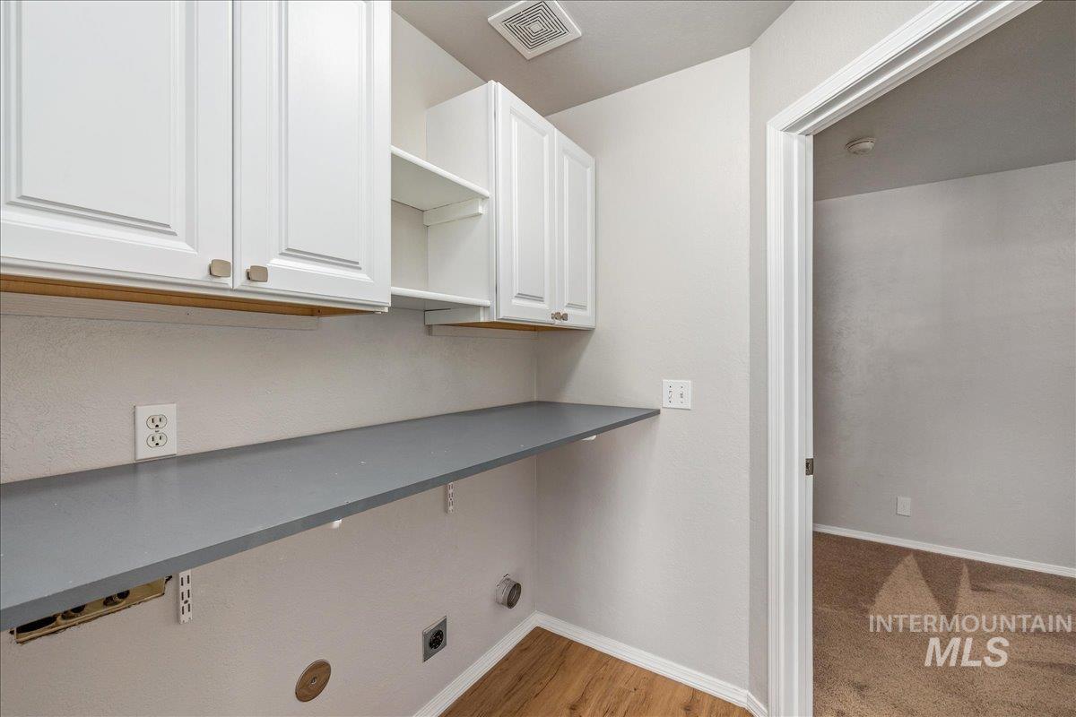 929 Pelican Way, Meridian, Idaho 83642, 3 Bedrooms, 2 Bathrooms, Residential For Sale, Price $420,000,MLS 99002462