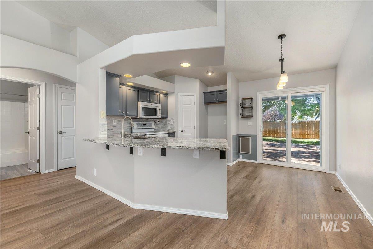929 Pelican Way, Meridian, Idaho 83642, 3 Bedrooms, 2 Bathrooms, Residential For Sale, Price $420,000,MLS 99002462