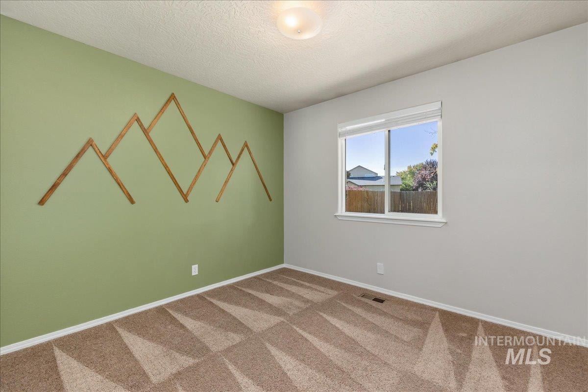 929 Pelican Way, Meridian, Idaho 83642, 3 Bedrooms, 2 Bathrooms, Residential For Sale, Price $420,000,MLS 99002462