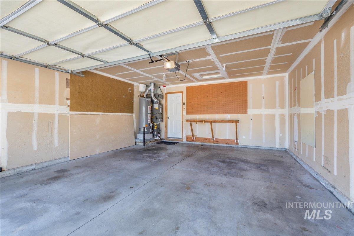929 Pelican Way, Meridian, Idaho 83642, 3 Bedrooms, 2 Bathrooms, Residential For Sale, Price $420,000,MLS 99002462