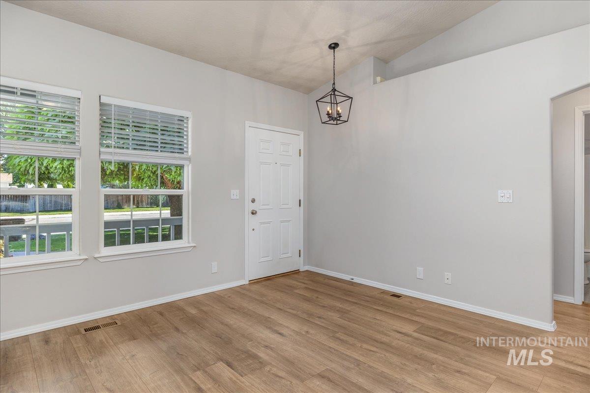 929 Pelican Way, Meridian, Idaho 83642, 3 Bedrooms, 2 Bathrooms, Residential For Sale, Price $420,000,MLS 99002462