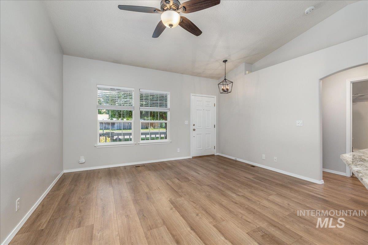 929 Pelican Way, Meridian, Idaho 83642, 3 Bedrooms, 2 Bathrooms, Residential For Sale, Price $420,000,MLS 99002462