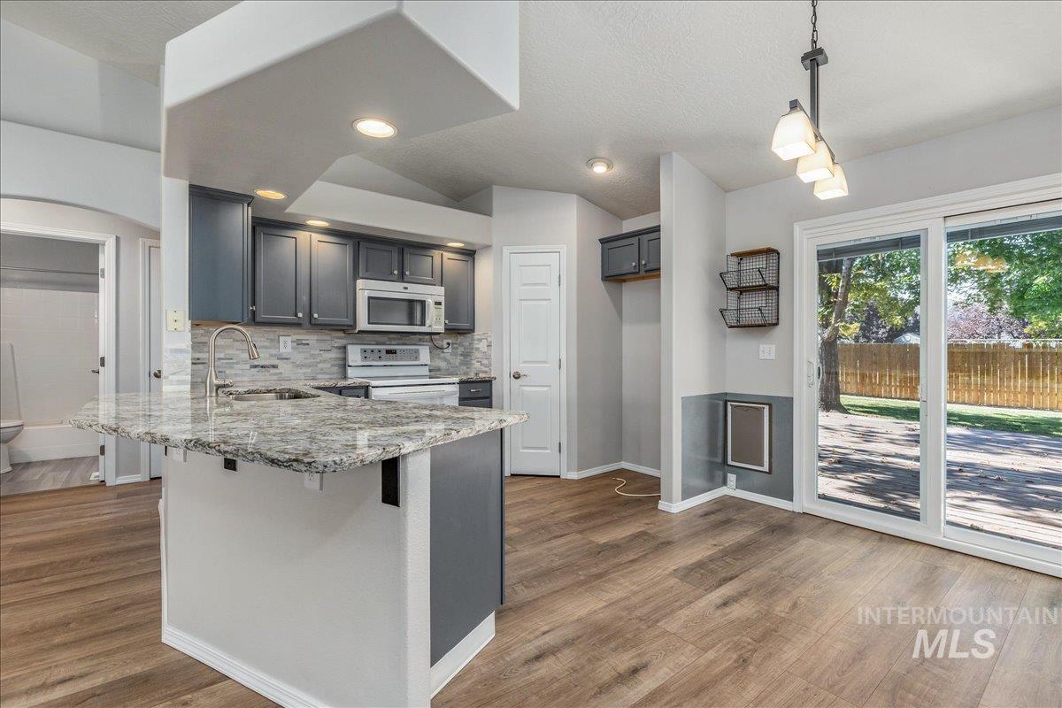 929 Pelican Way, Meridian, Idaho 83642, 3 Bedrooms, 2 Bathrooms, Residential For Sale, Price $420,000,MLS 99002462