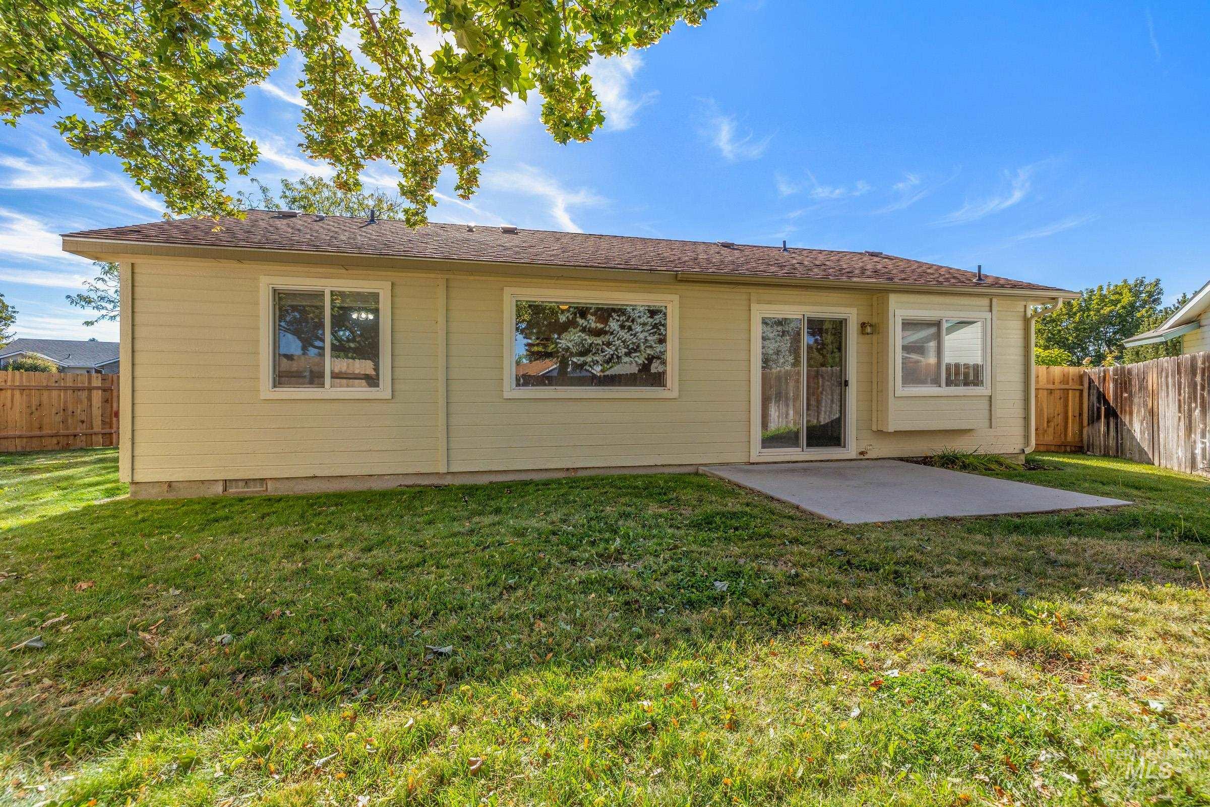 3660 E Eastgate Drive, Boise, Idaho 83716, 3 Bedrooms, 2 Bathrooms, Residential For Sale, Price $447,000,MLS 99002464