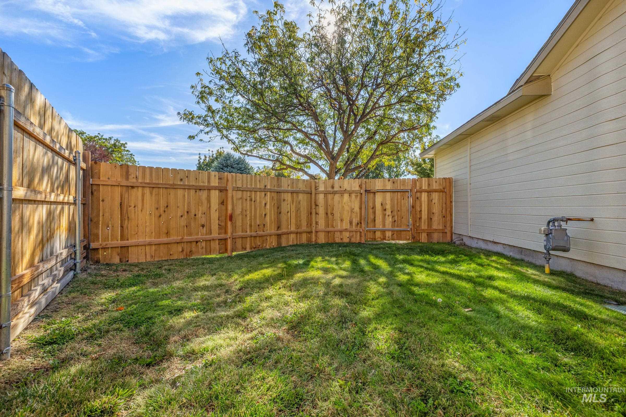 3660 E Eastgate Drive, Boise, Idaho 83716, 3 Bedrooms, 2 Bathrooms, Residential For Sale, Price $447,000,MLS 99002464