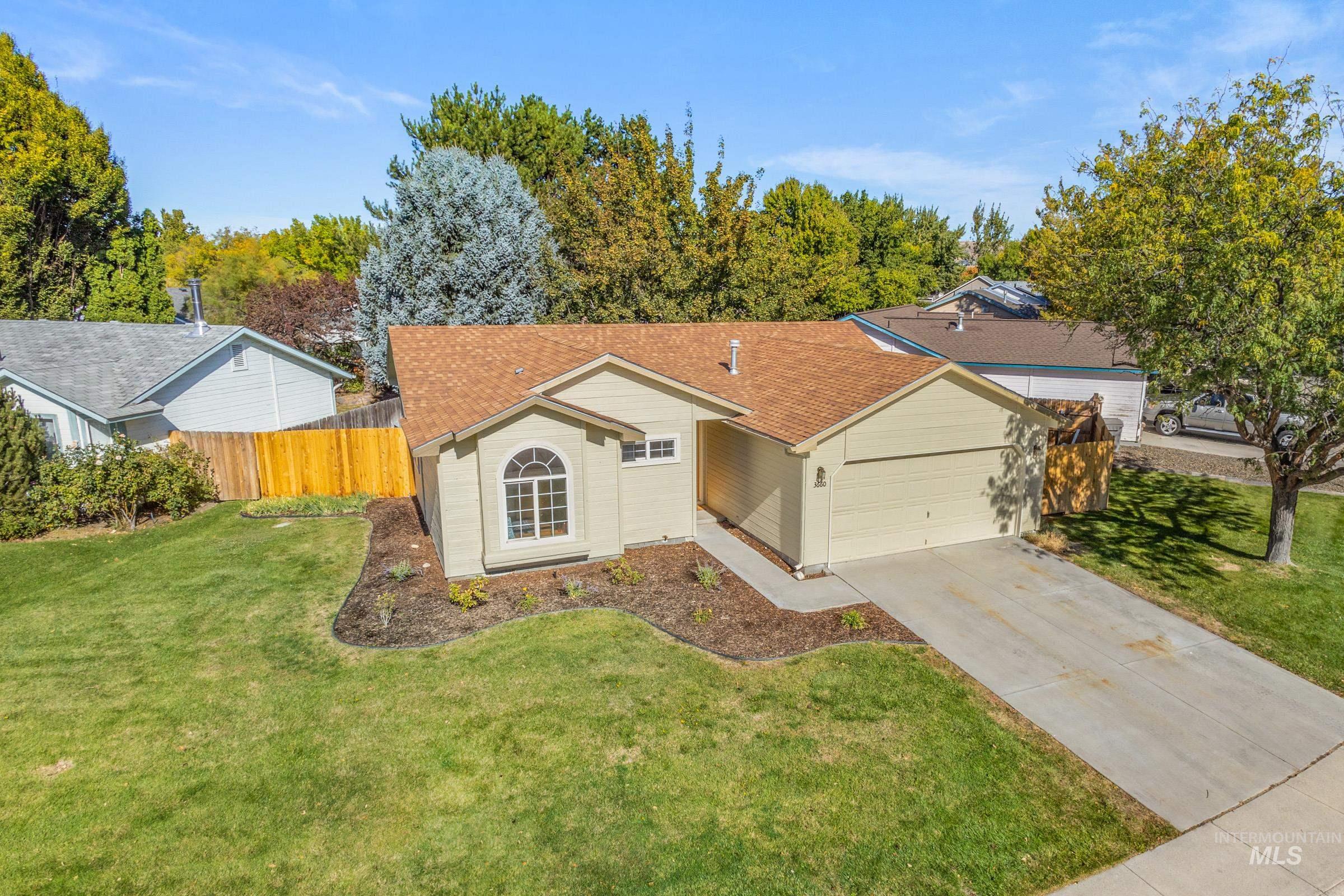 3660 E Eastgate Drive, Boise, Idaho 83716, 3 Bedrooms, 2 Bathrooms, Residential For Sale, Price $447,000,MLS 99002464