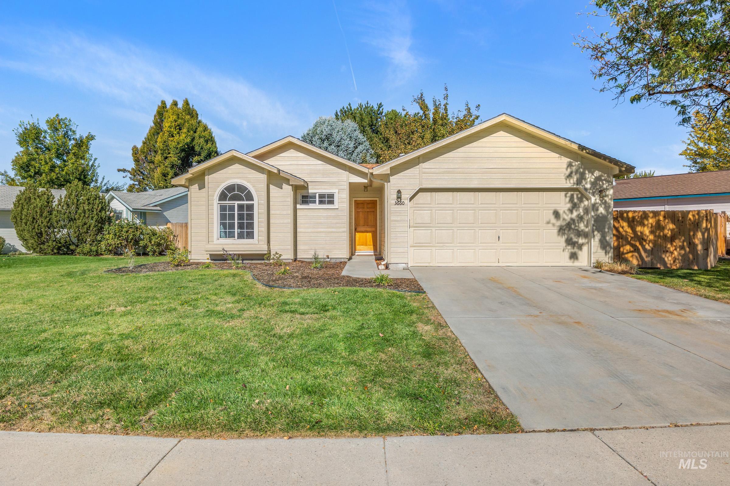3660 E Eastgate Drive, Boise, Idaho 83716, 3 Bedrooms, 2 Bathrooms, Residential For Sale, Price $447,000,MLS 99002464