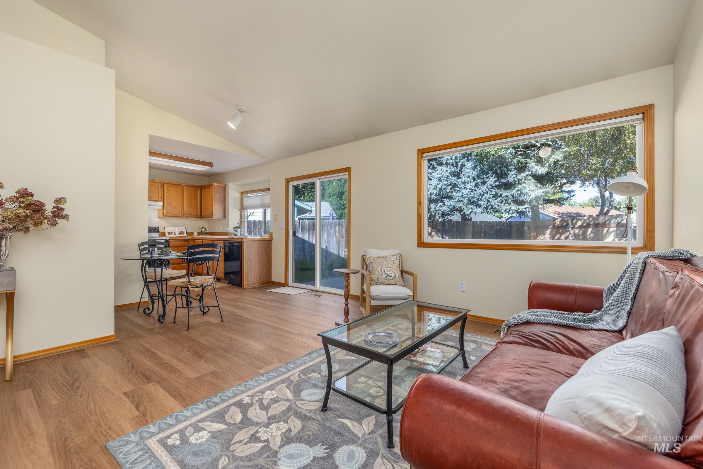 3660 E Eastgate Drive, Boise, Idaho 83716, 3 Bedrooms, 2 Bathrooms, Residential For Sale, Price $447,000,MLS 99002464