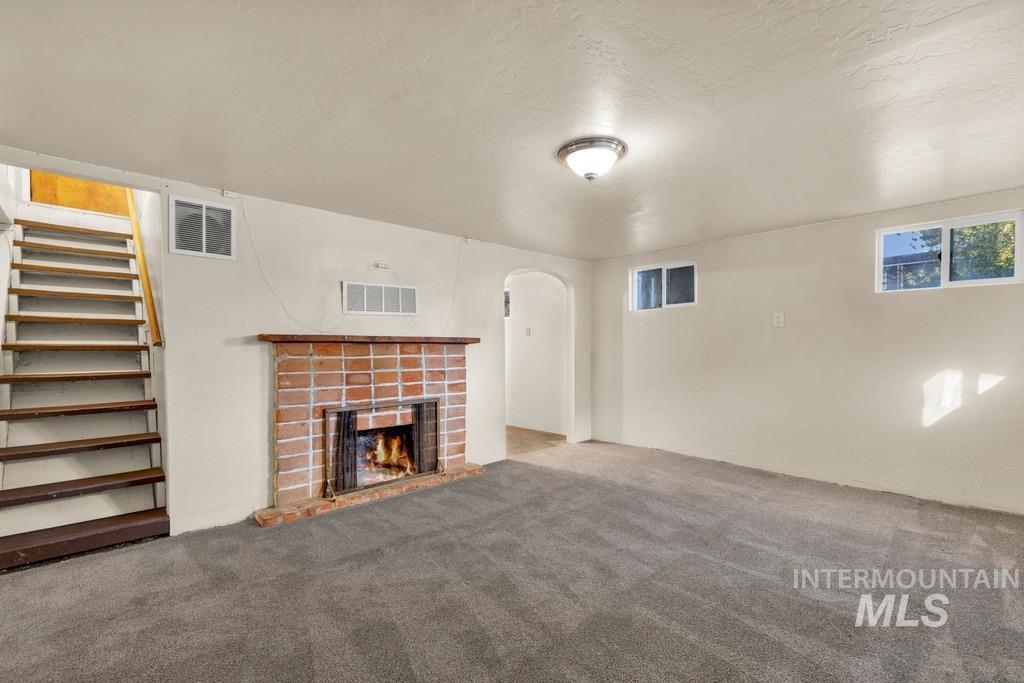 553 Quincy Street, Twin Falls, Idaho 83301, 4 Bedrooms, 2 Bathrooms, Residential For Sale, Price $295,000,MLS 99002465