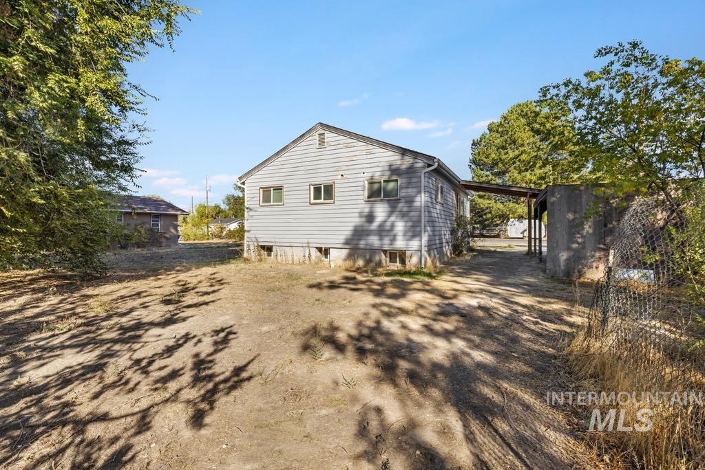 553 Quincy Street, Twin Falls, Idaho 83301, 4 Bedrooms, 2 Bathrooms, Residential For Sale, Price $295,000,MLS 99002465