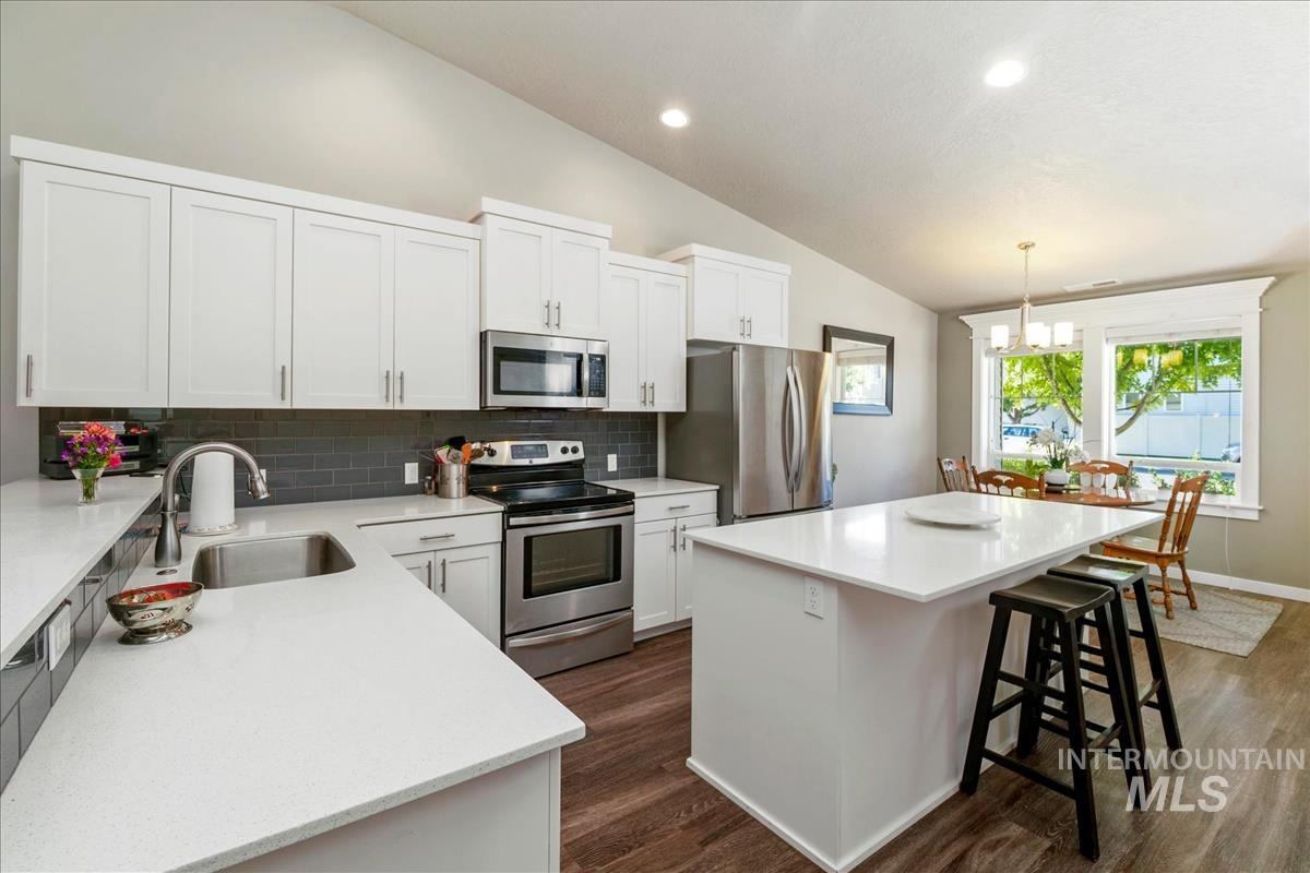 2834 E Clarene Dr, Meridian, Idaho 83646, 3 Bedrooms, 2 Bathrooms, Residential For Sale, Price $410,000, 99002466