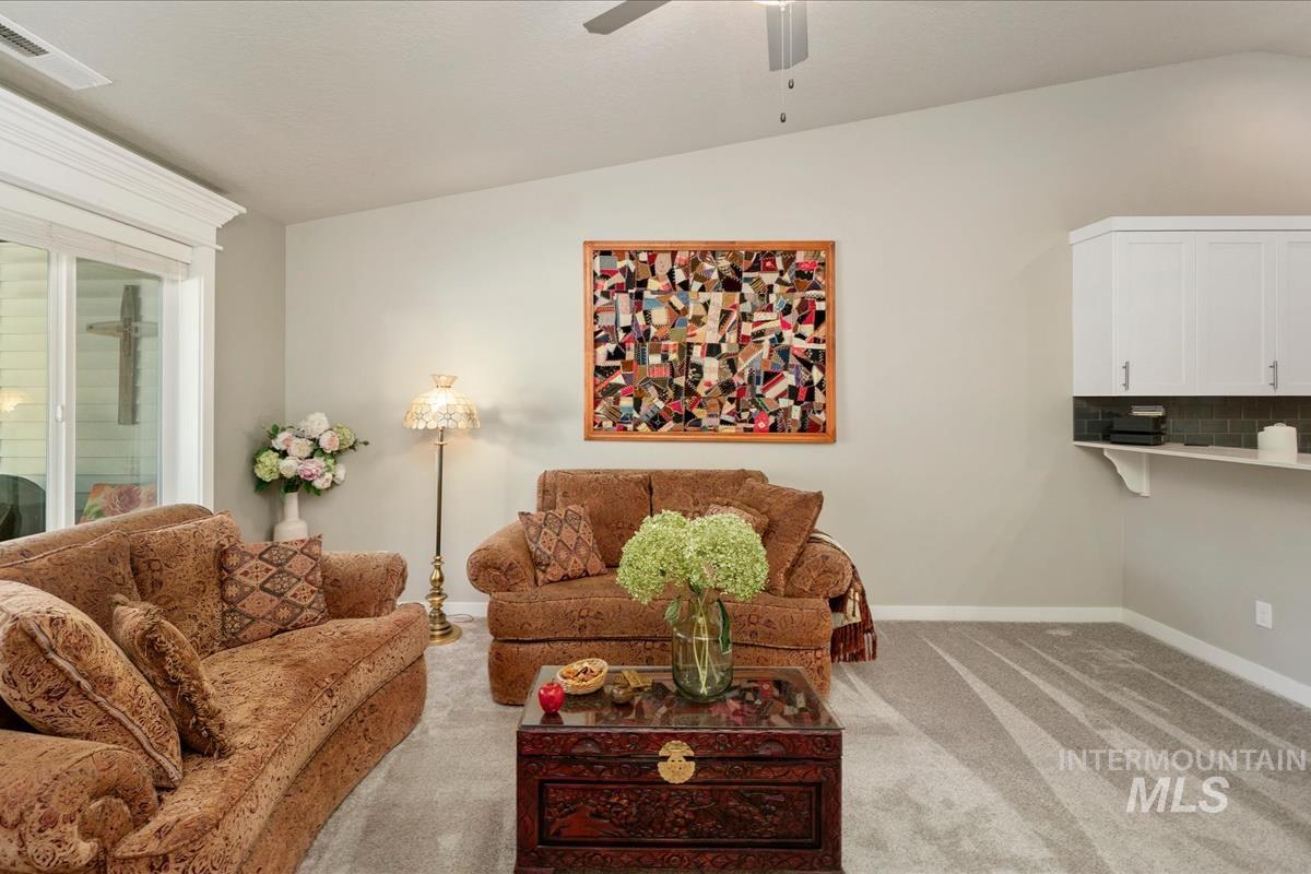 2834 E Clarene Dr, Meridian, Idaho 83646, 3 Bedrooms, 2 Bathrooms, Residential For Sale, Price $410,000, 99002466