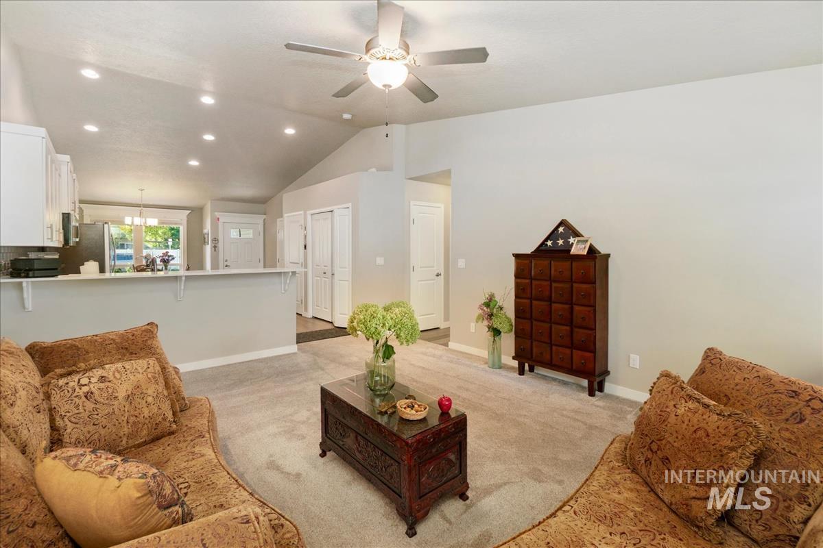 2834 E Clarene Dr, Meridian, Idaho 83646, 3 Bedrooms, 2 Bathrooms, Residential For Sale, Price $410,000, 99002466