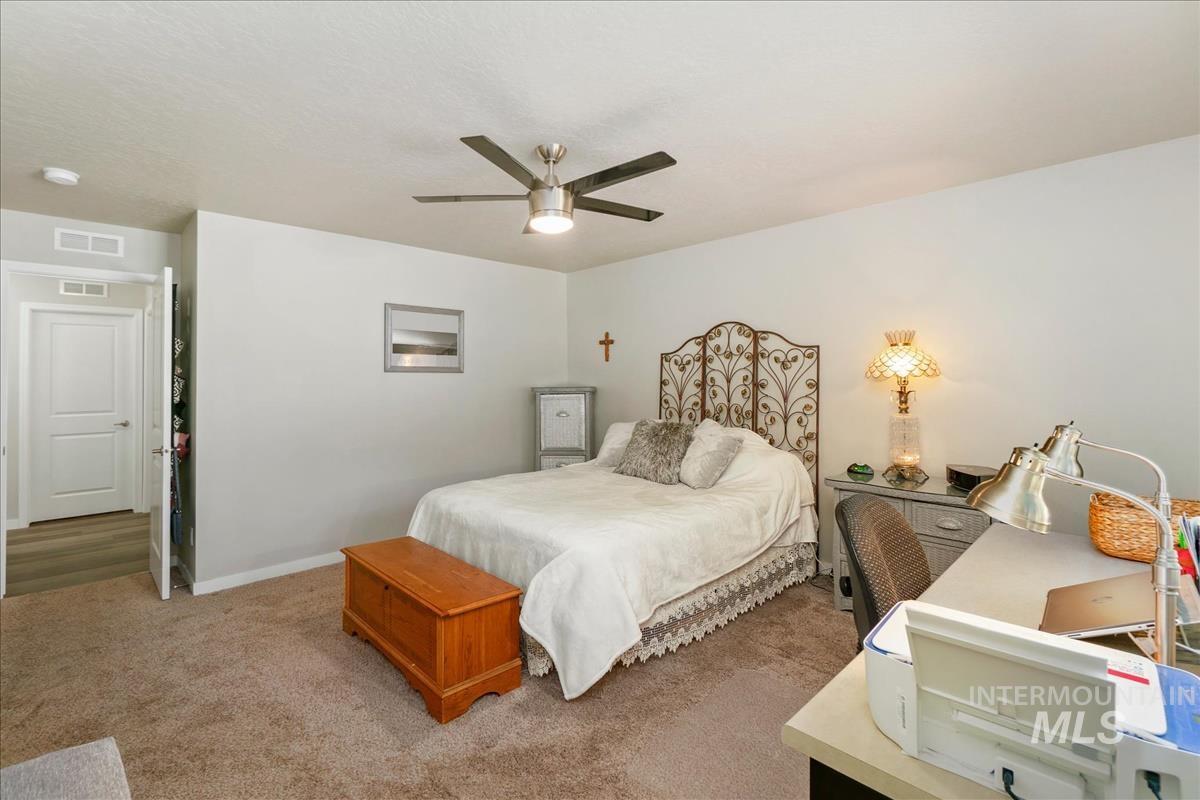 2834 E Clarene Dr, Meridian, Idaho 83646, 3 Bedrooms, 2 Bathrooms, Residential For Sale, Price $410,000, 99002466