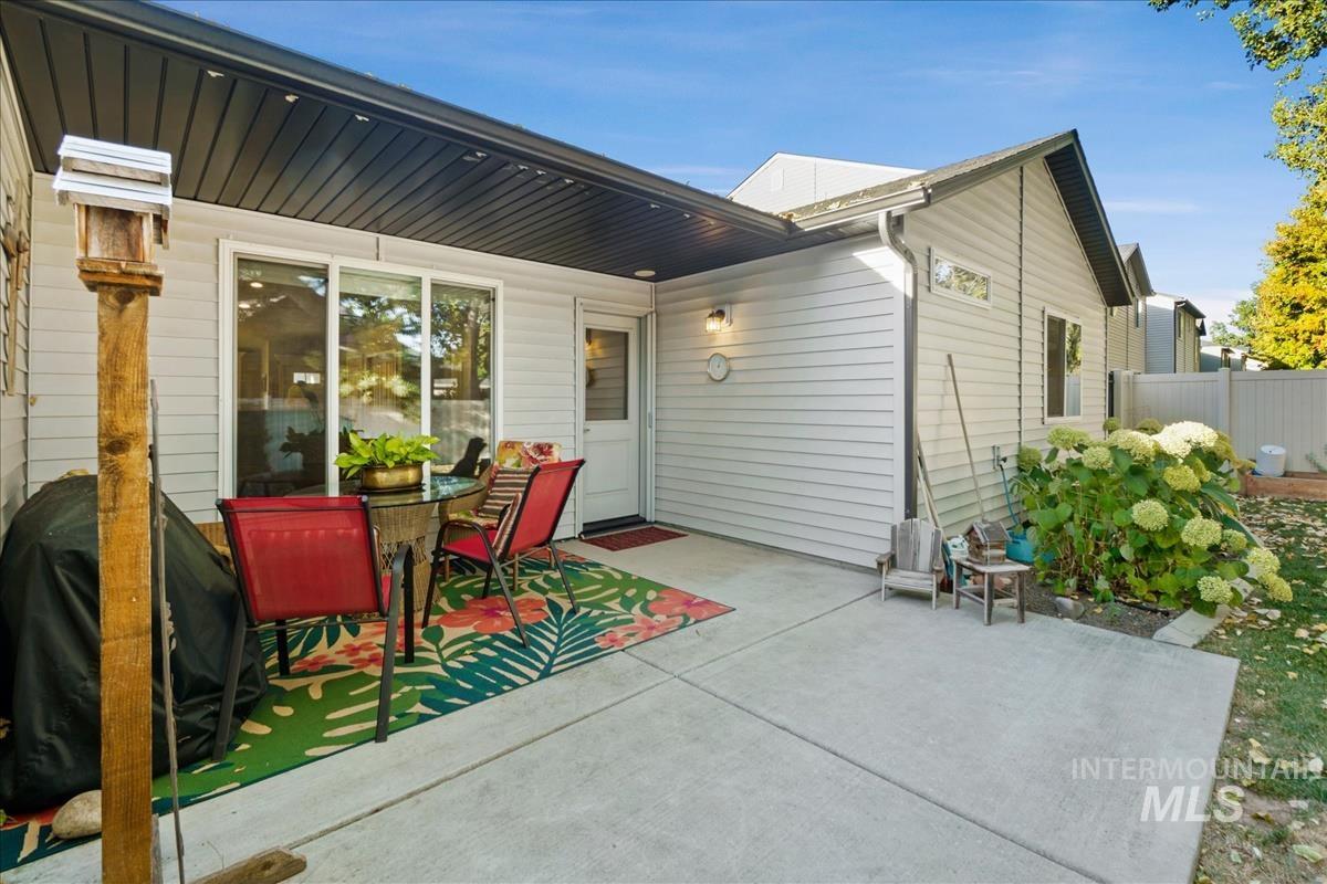 2834 E Clarene Dr, Meridian, Idaho 83646, 3 Bedrooms, 2 Bathrooms, Residential For Sale, Price $410,000, 99002466