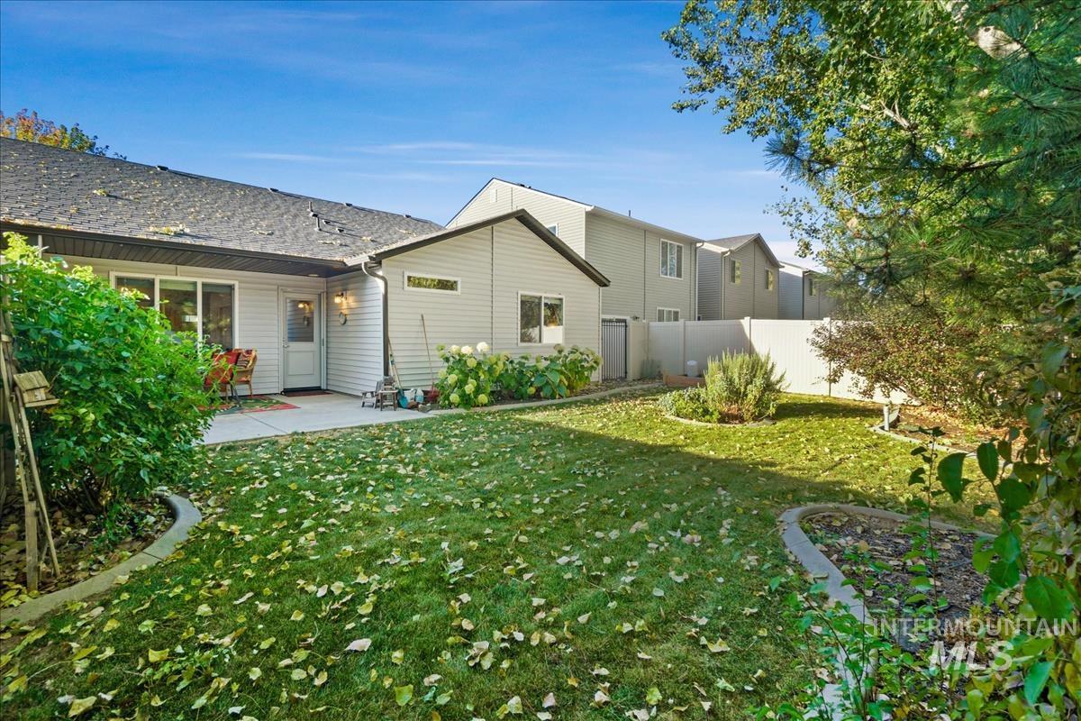 2834 E Clarene Dr, Meridian, Idaho 83646, 3 Bedrooms, 2 Bathrooms, Residential For Sale, Price $410,000, 99002466