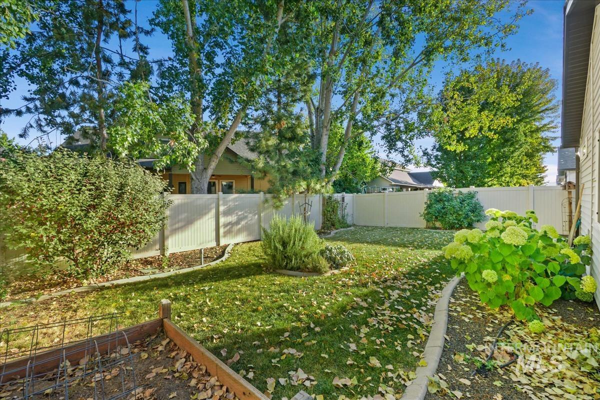 2834 E Clarene Dr, Meridian, Idaho 83646, 3 Bedrooms, 2 Bathrooms, Residential For Sale, Price $410,000, 99002466