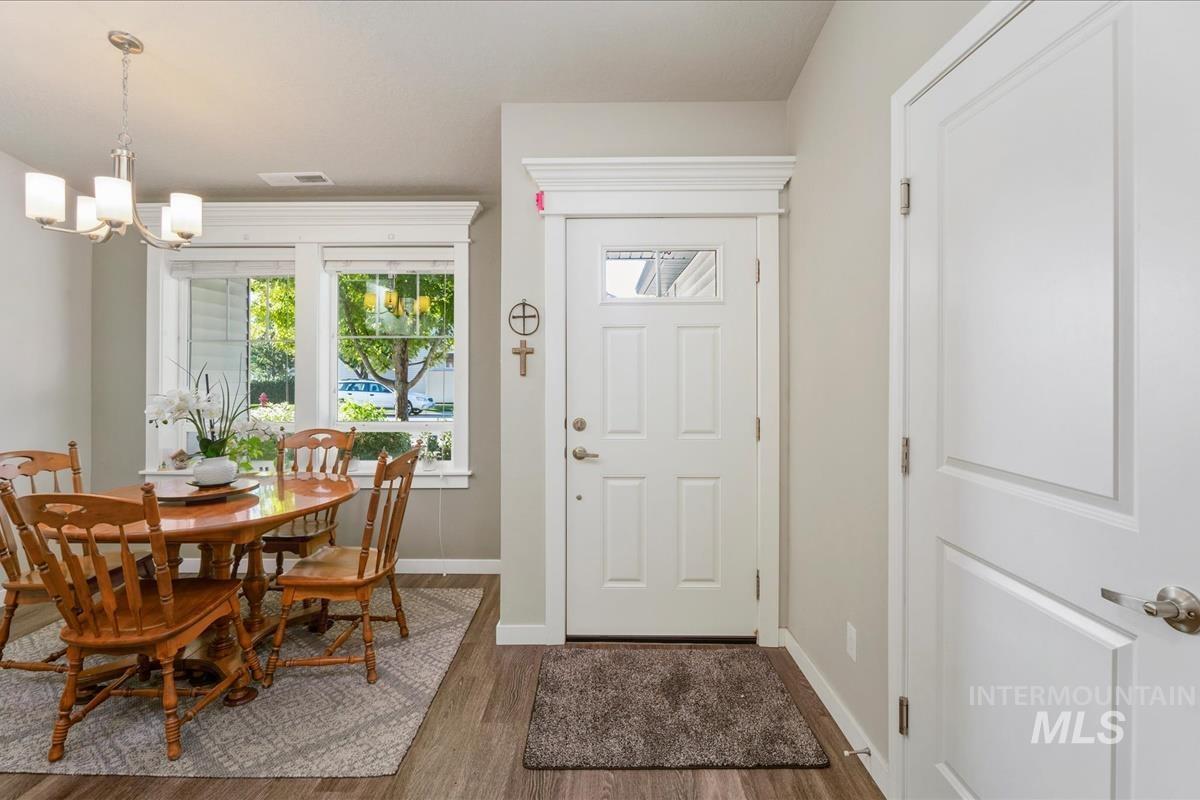 2834 E Clarene Dr, Meridian, Idaho 83646, 3 Bedrooms, 2 Bathrooms, Residential For Sale, Price $410,000, 99002466