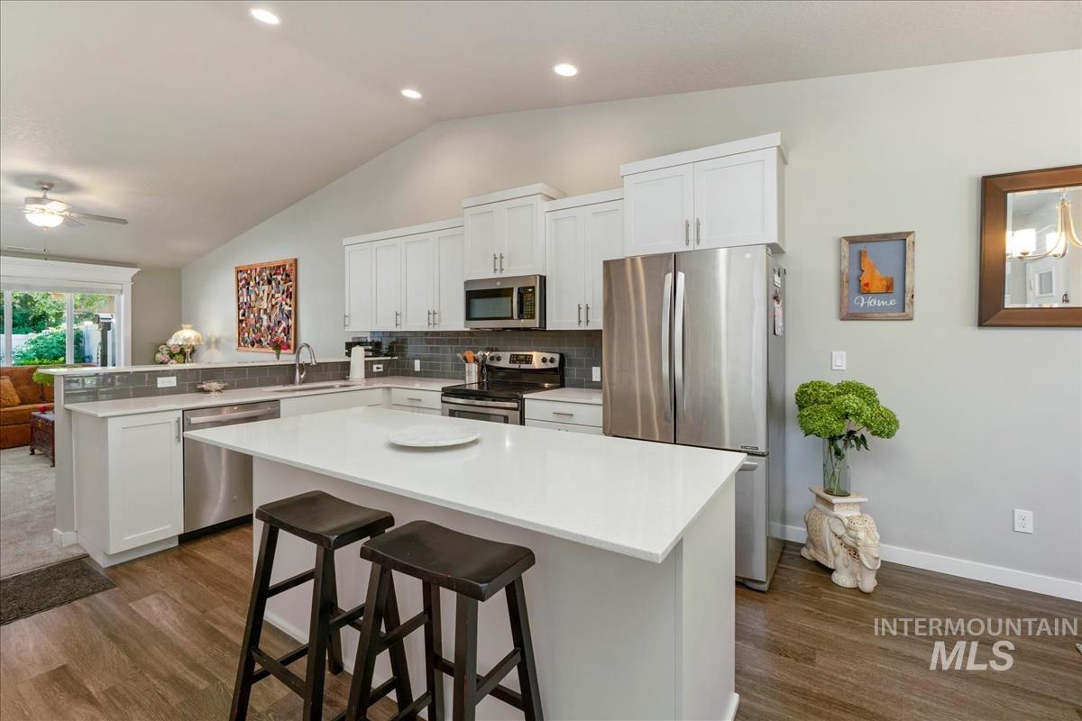 2834 E Clarene Dr, Meridian, Idaho 83646, 3 Bedrooms, 2 Bathrooms, Residential For Sale, Price $410,000, 99002466