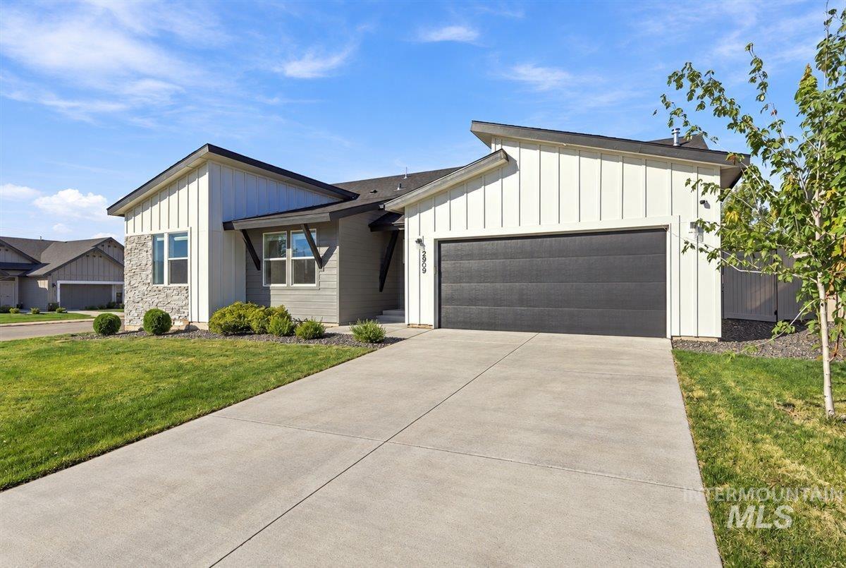 2909 N Mountain Lake Ave, Star, Idaho 83669, 4 Bedrooms, 2 Bathrooms, Residential For Sale, Price $459,900, 99002467