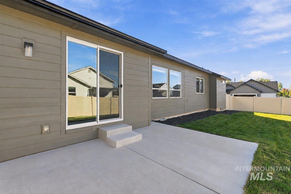2909 N Mountain Lake Ave, Star, Idaho 83669, 4 Bedrooms, 2 Bathrooms, Residential For Sale, Price $459,900, 99002467