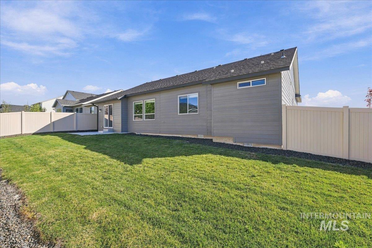 2909 N Mountain Lake Ave, Star, Idaho 83669, 4 Bedrooms, 2 Bathrooms, Residential For Sale, Price $459,900, 99002467