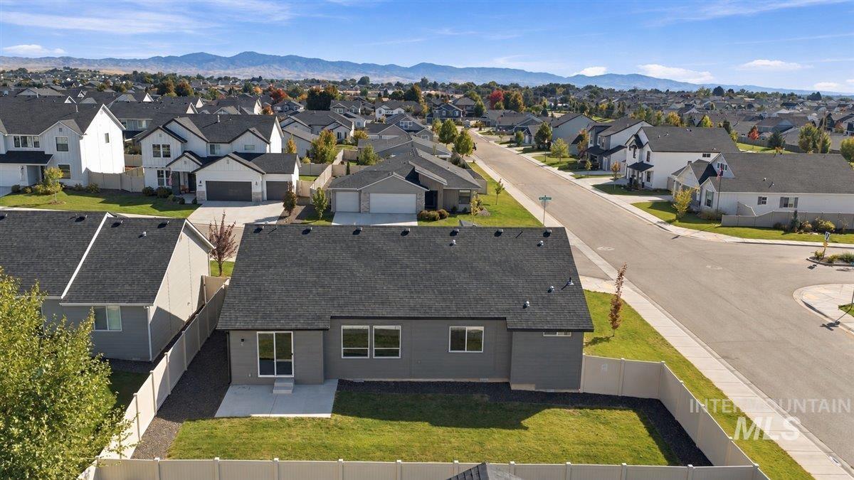 2909 N Mountain Lake Ave, Star, Idaho 83669, 4 Bedrooms, 2 Bathrooms, Residential For Sale, Price $459,900, 99002467