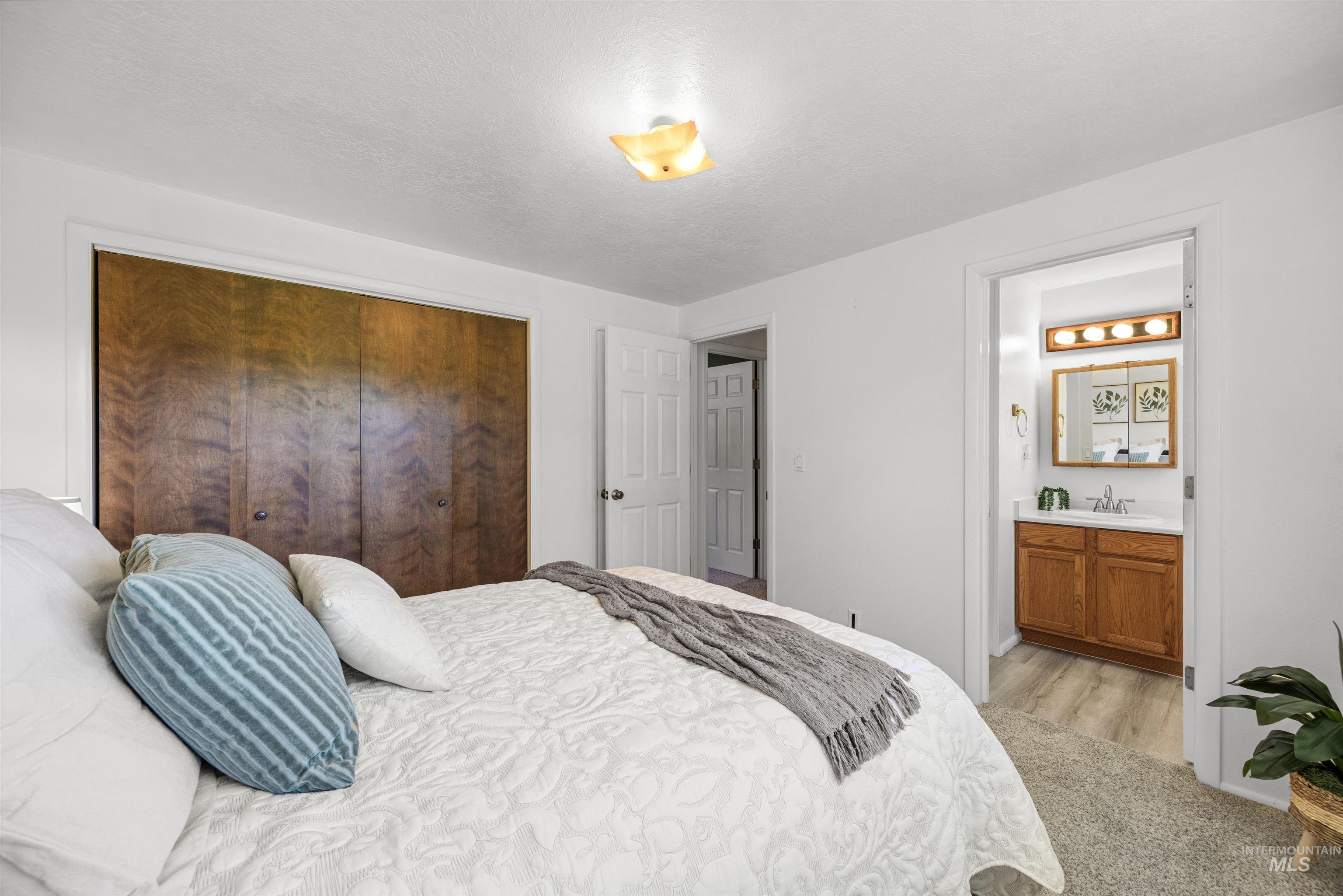 2467 S Essex, Boise, Idaho 83709, 3 Bedrooms, 2.5 Bathrooms, Residential For Sale, Price $579,000, 99002468
