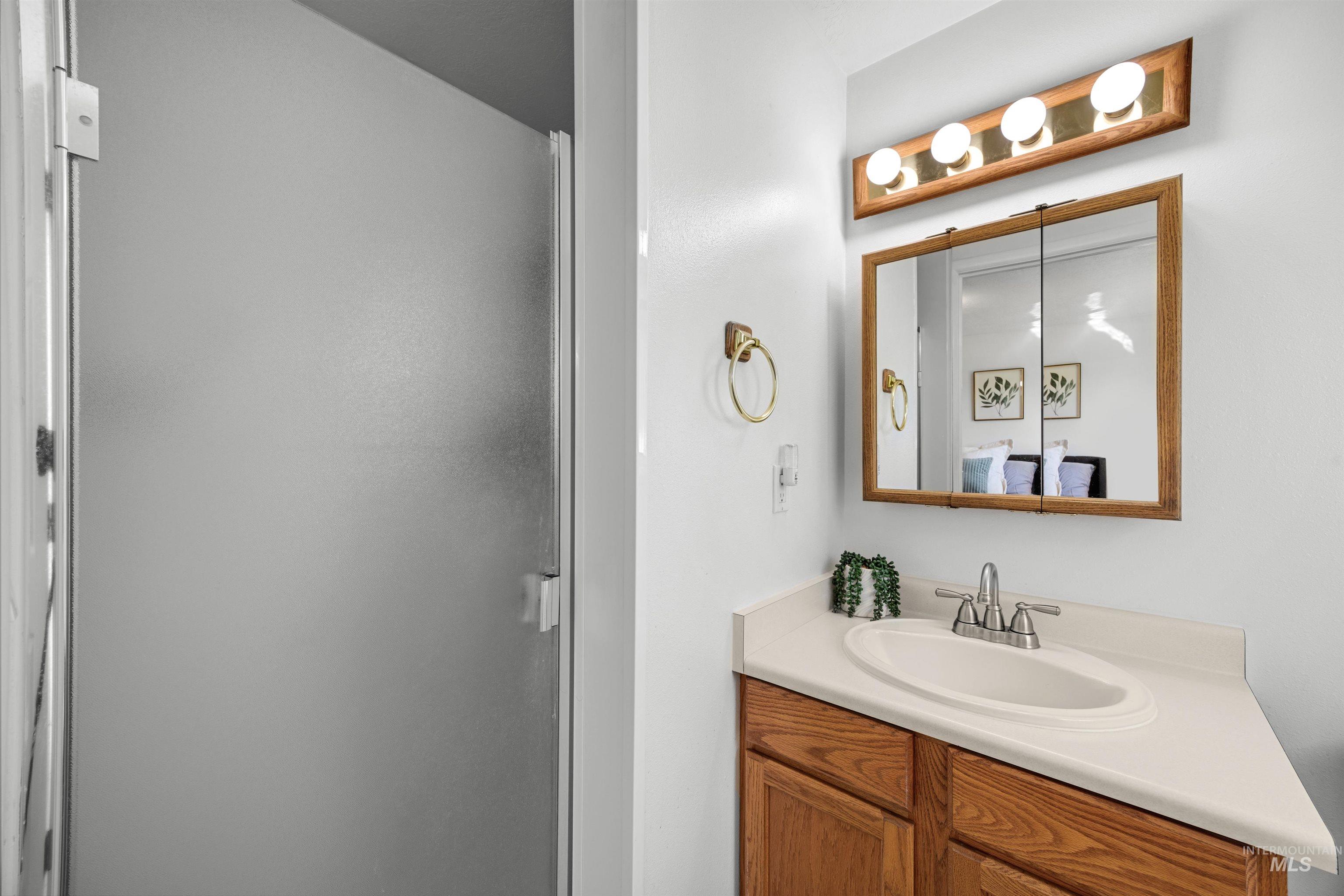 2467 S Essex, Boise, Idaho 83709, 3 Bedrooms, 2.5 Bathrooms, Residential For Sale, Price $579,000, 99002468