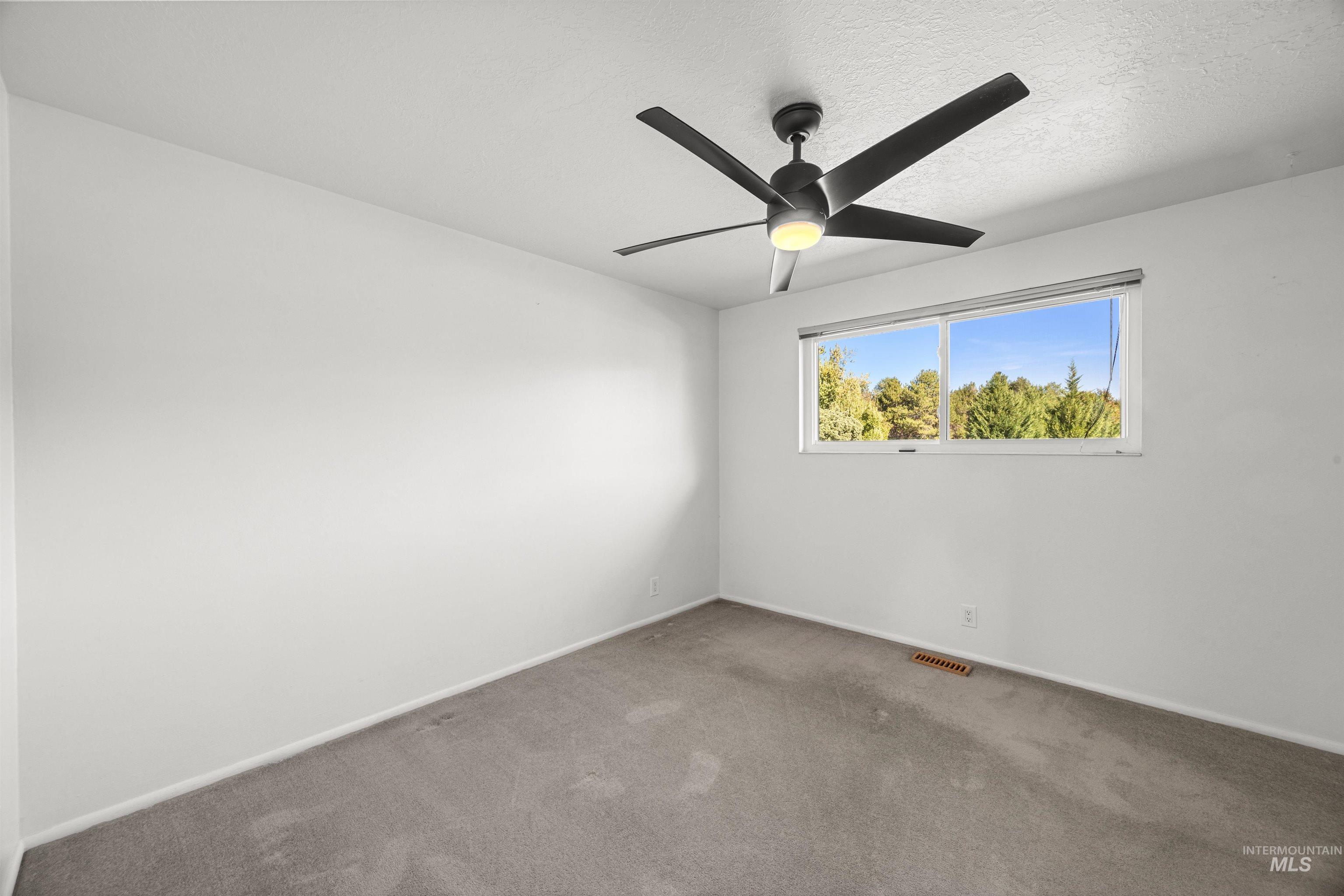 2467 S Essex, Boise, Idaho 83709, 3 Bedrooms, 2.5 Bathrooms, Residential For Sale, Price $579,000, 99002468