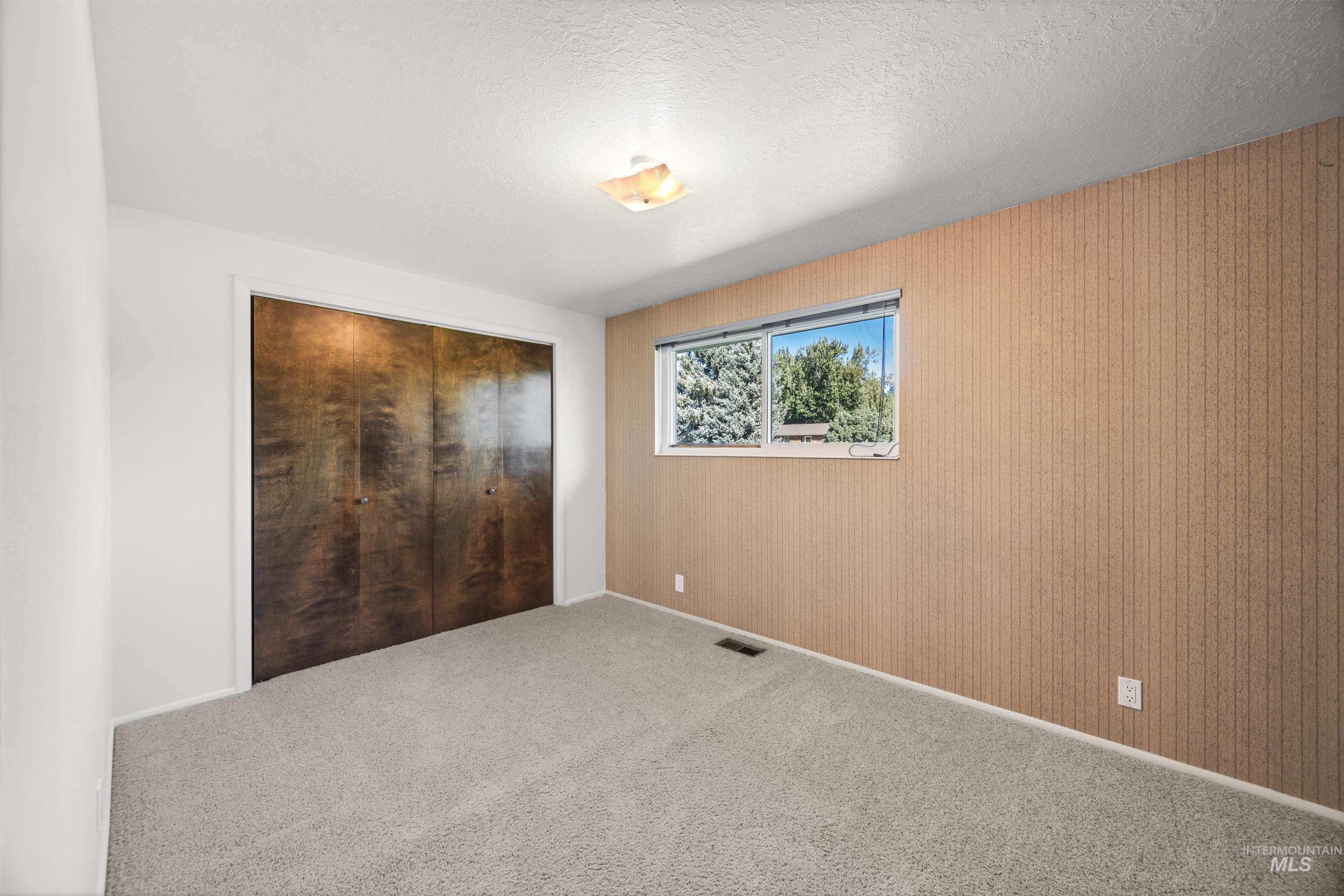 2467 S Essex, Boise, Idaho 83709, 3 Bedrooms, 2.5 Bathrooms, Residential For Sale, Price $579,000, 99002468