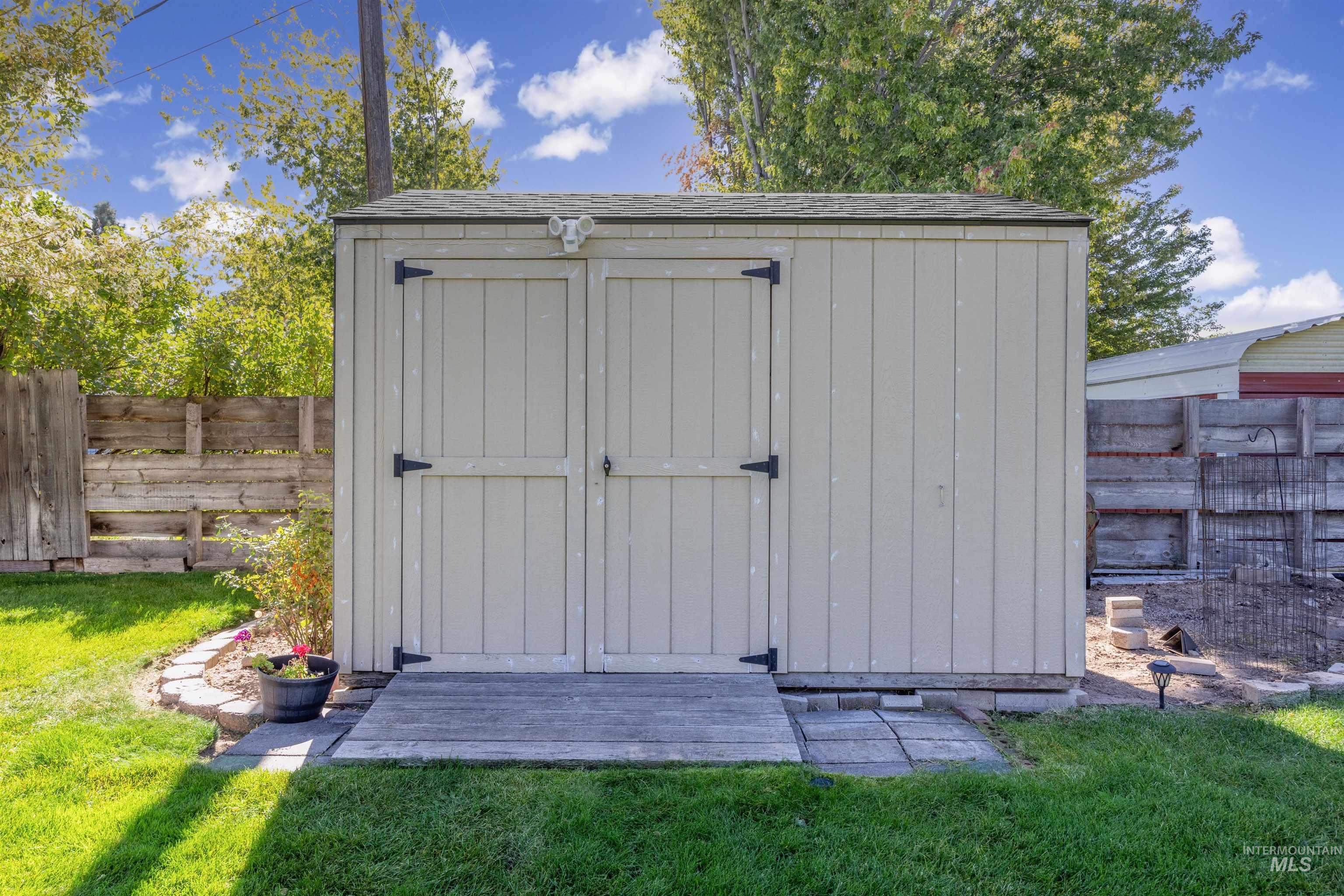 2467 S Essex, Boise, Idaho 83709, 3 Bedrooms, 2.5 Bathrooms, Residential For Sale, Price $579,000, 99002468