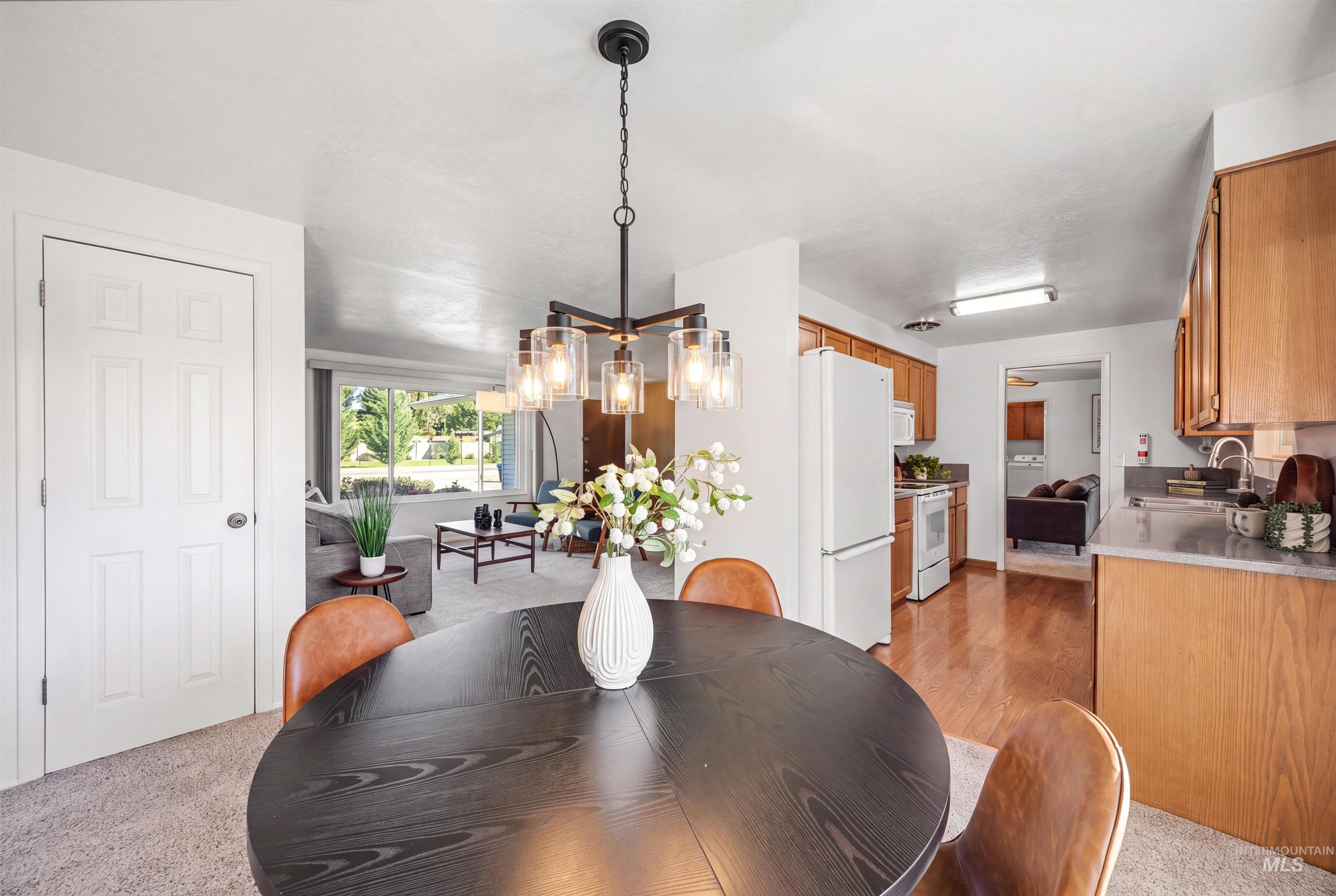 2467 S Essex, Boise, Idaho 83709, 3 Bedrooms, 2.5 Bathrooms, Residential For Sale, Price $579,000, 99002468