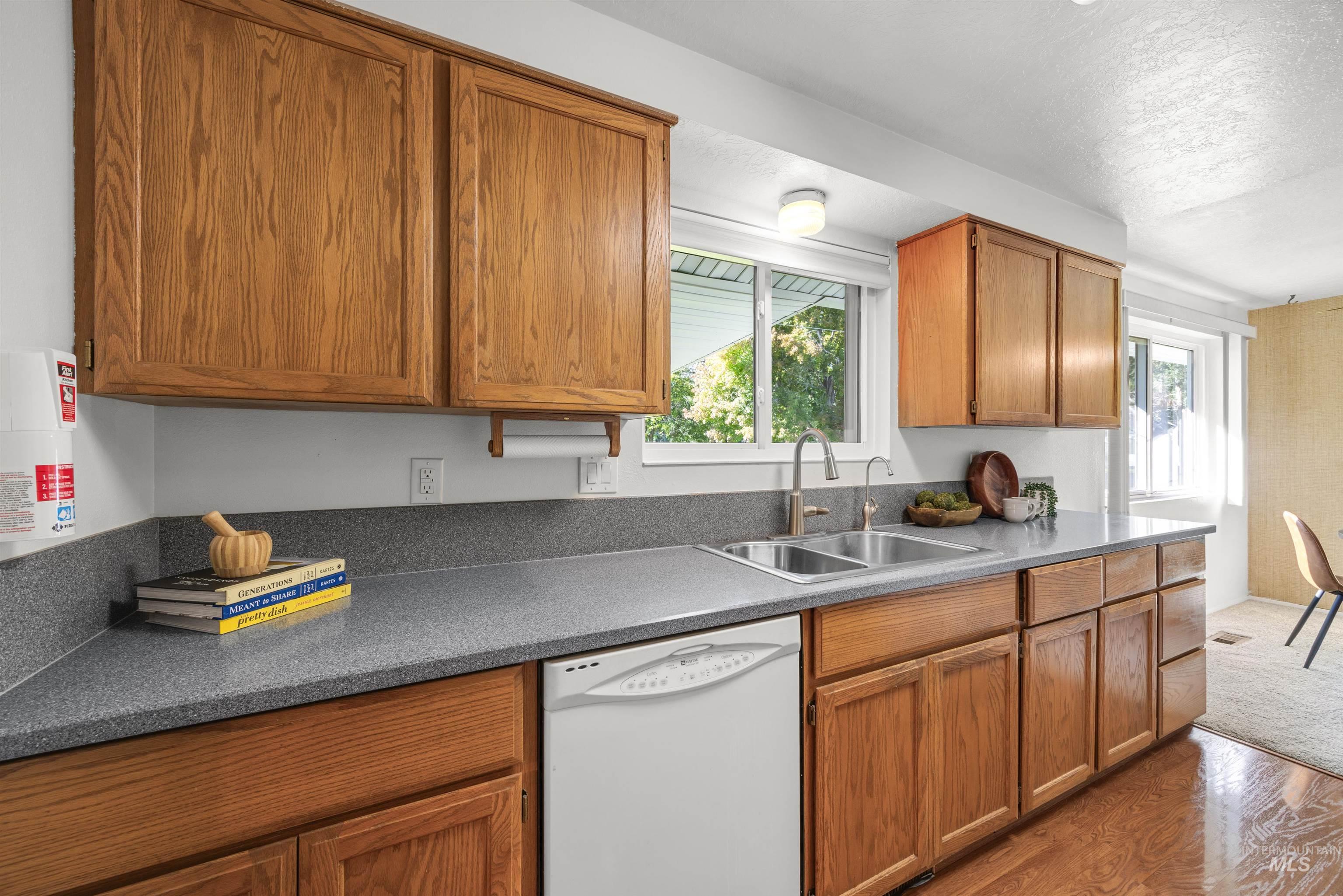 2467 S Essex, Boise, Idaho 83709, 3 Bedrooms, 2.5 Bathrooms, Residential For Sale, Price $579,000, 99002468