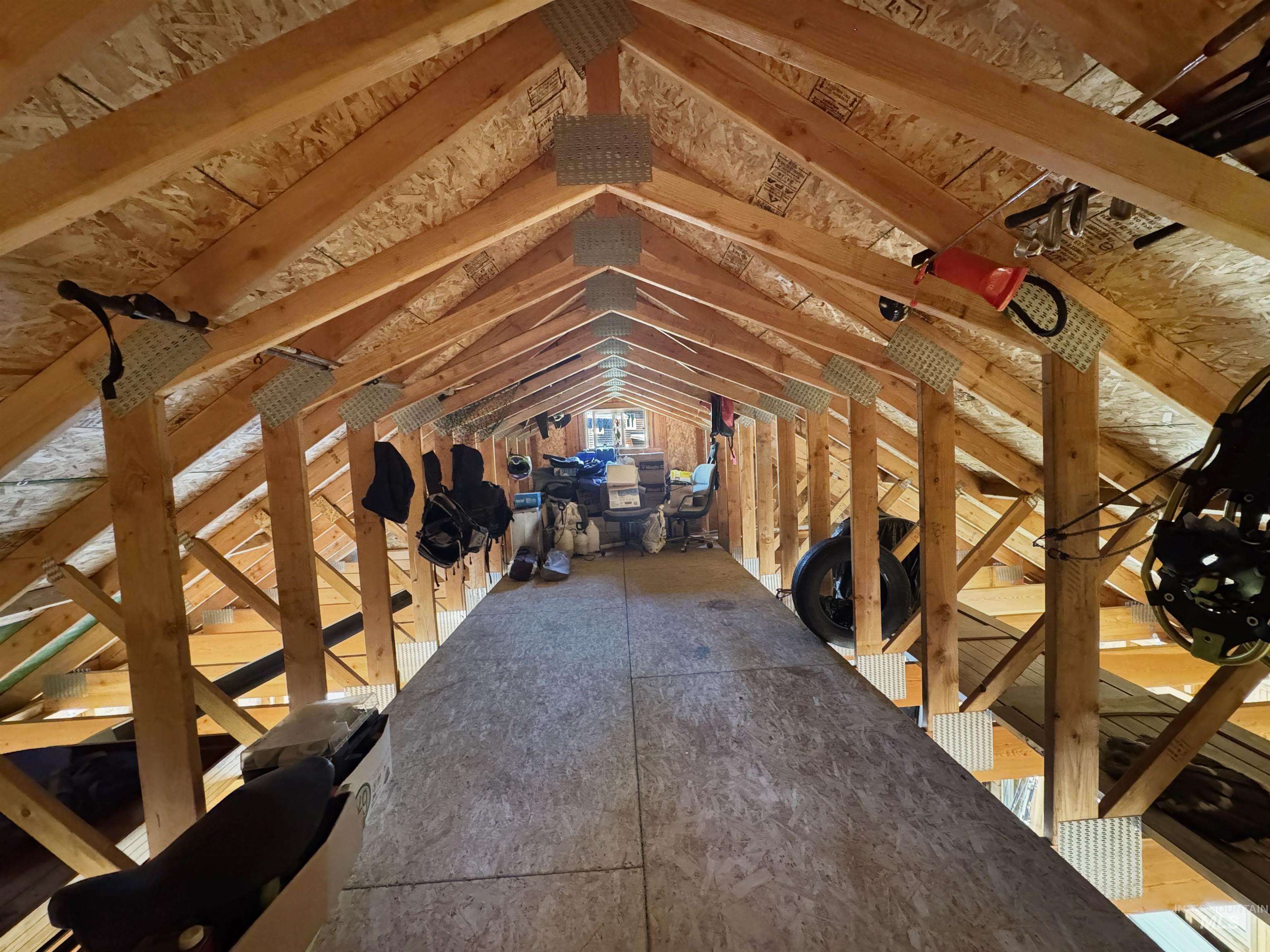 19 Lantern Way, Idaho City, Idaho 83631, 3 Bedrooms, 2 Bathrooms, Residential For Sale, Price $699,900, 99002469