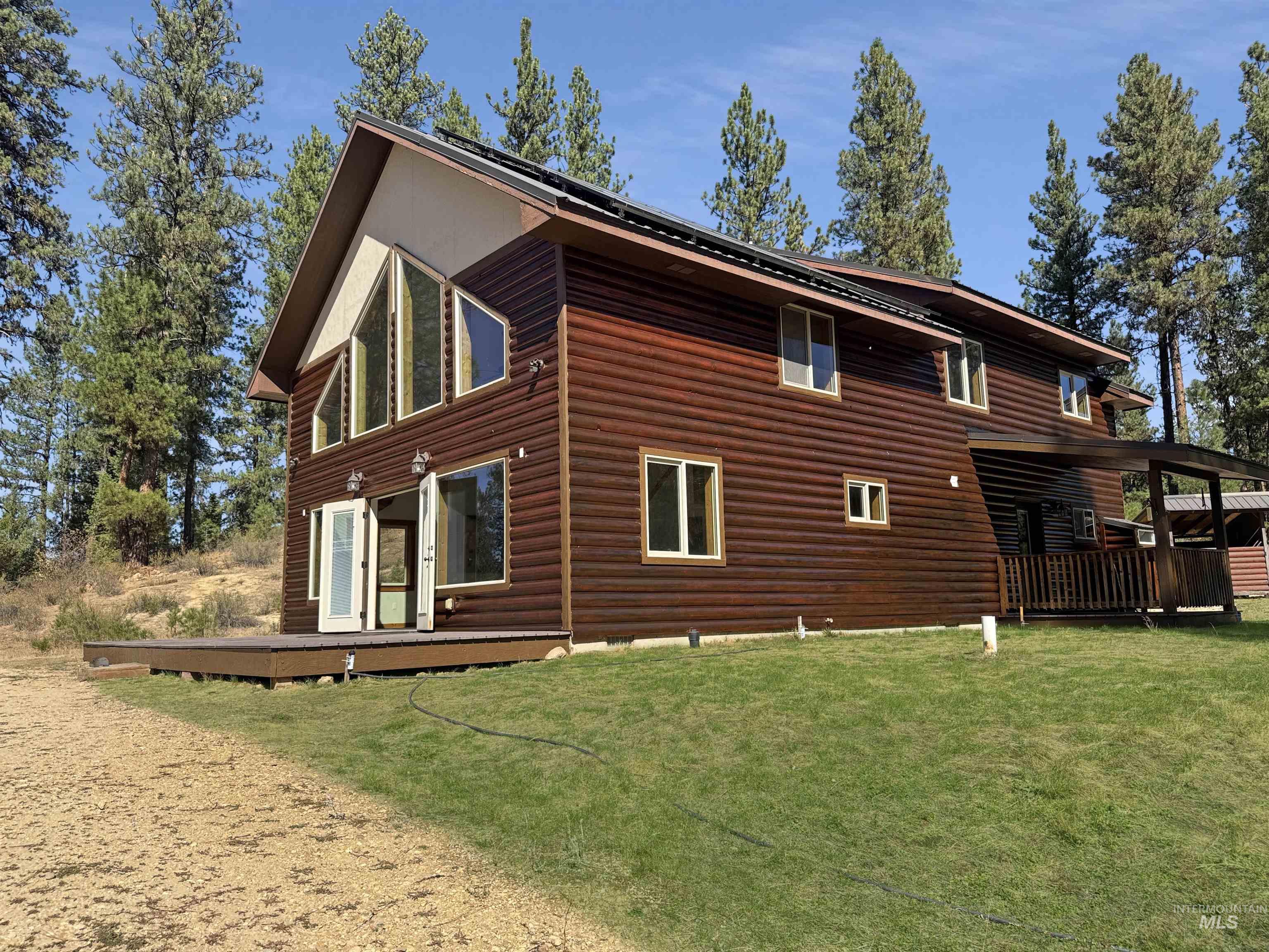 19 Lantern Way, Idaho City, Idaho 83631, 3 Bedrooms, 2 Bathrooms, Residential For Sale, Price $699,900, 99002469