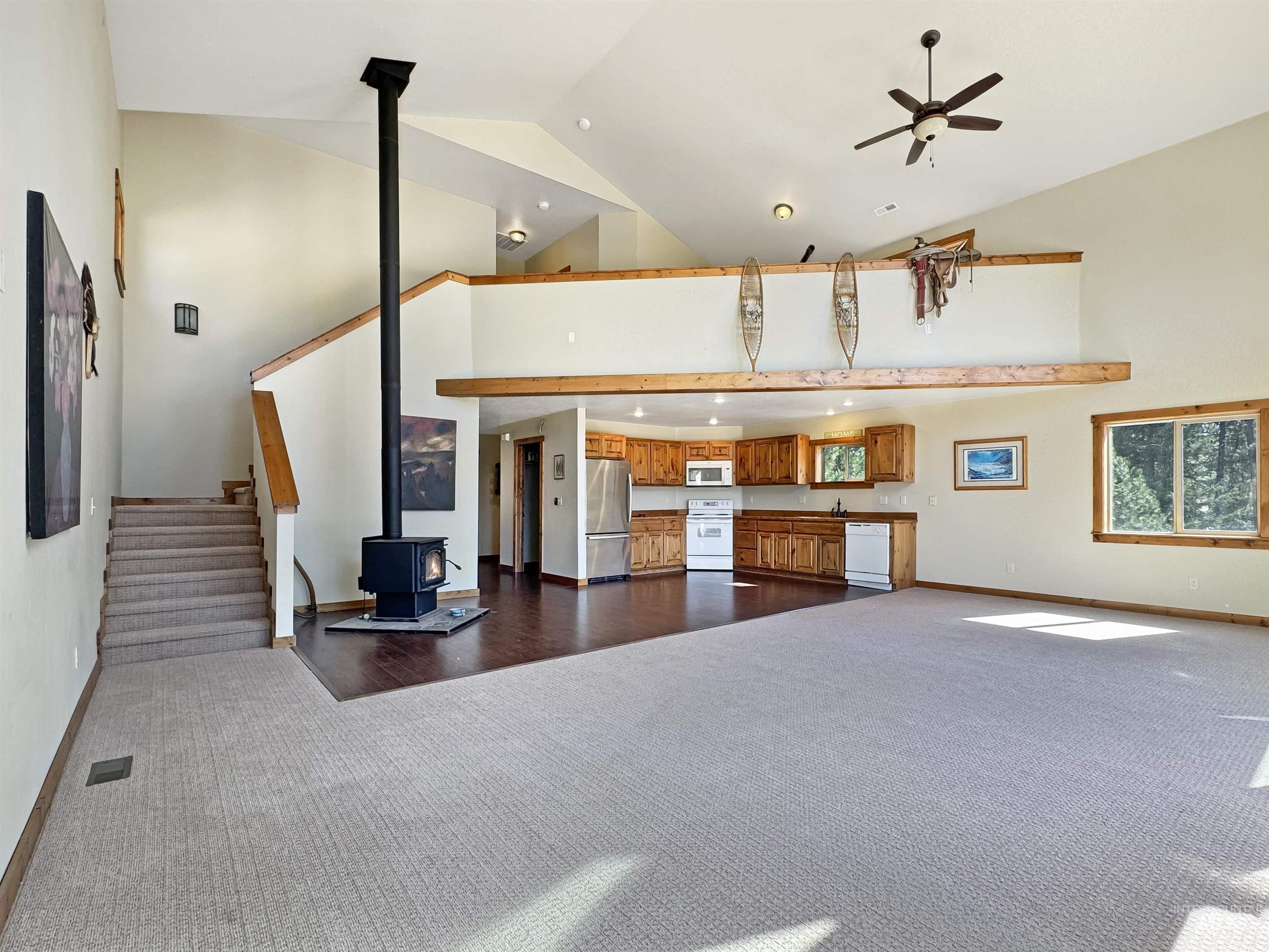 19 Lantern Way, Idaho City, Idaho 83631, 3 Bedrooms, 2 Bathrooms, Residential For Sale, Price $699,900, 99002469