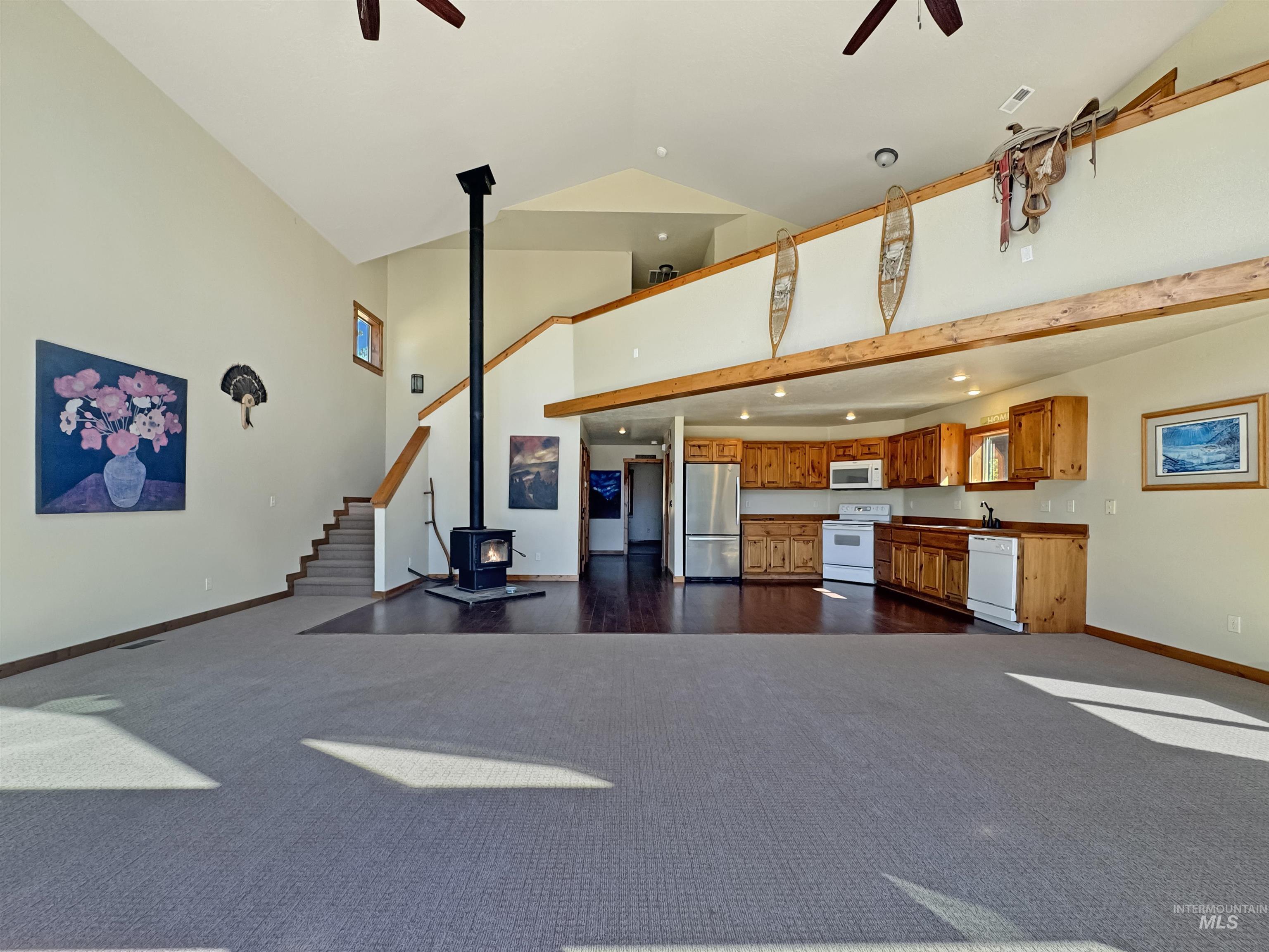 19 Lantern Way, Idaho City, Idaho 83631, 3 Bedrooms, 2 Bathrooms, Residential For Sale, Price $699,900, 99002469