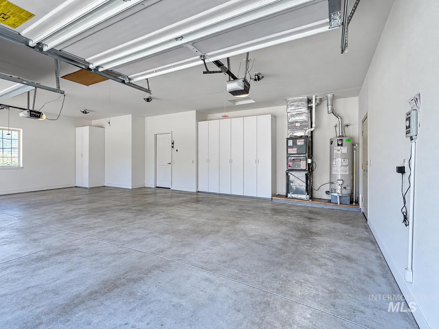 3917 N Waterloo Way, Boise, Idaho 83713, 4 Bedrooms, 2 Bathrooms, Residential For Sale, Price $660,000, 99002470