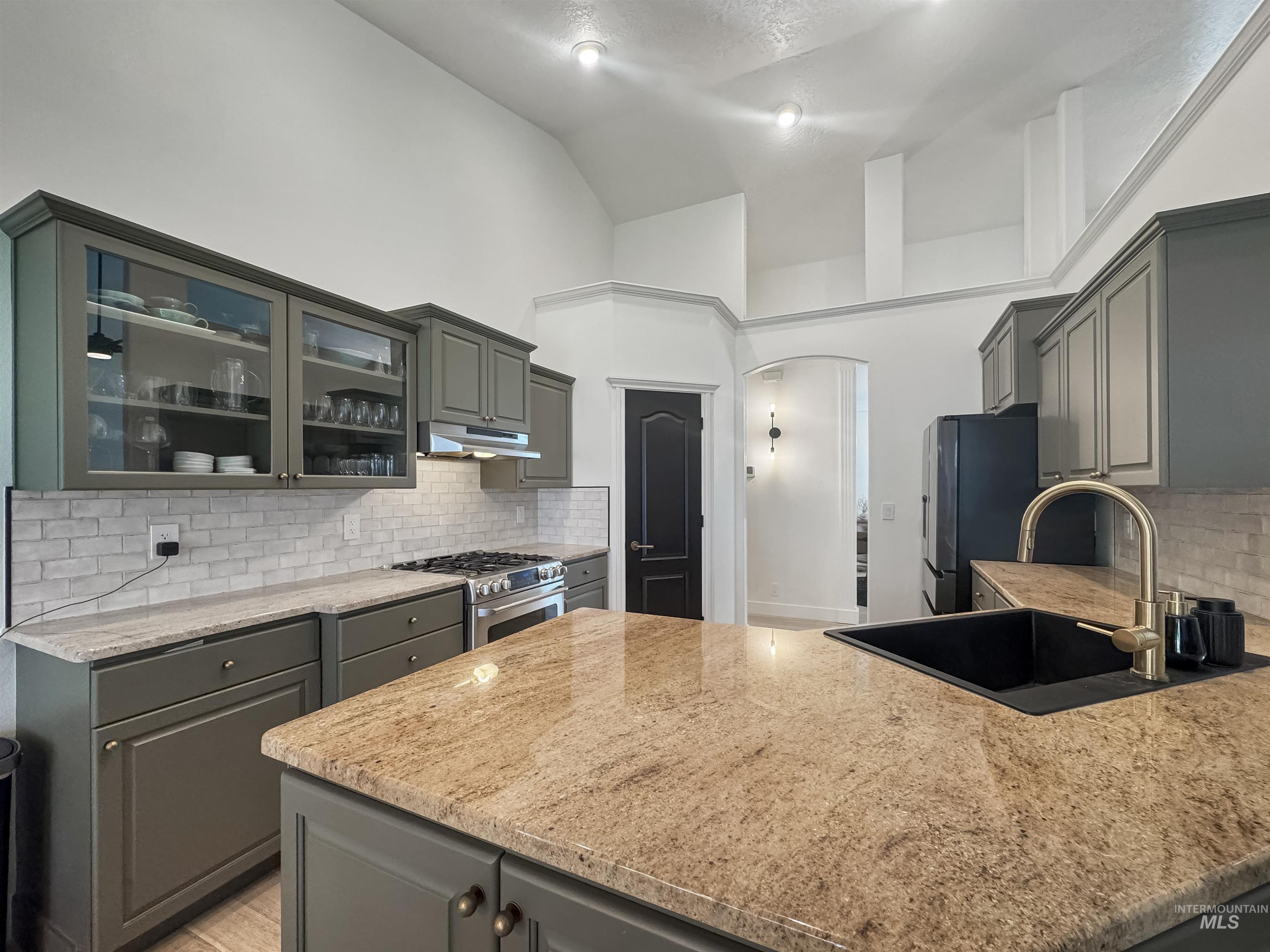 3917 N Waterloo Way, Boise, Idaho 83713, 4 Bedrooms, 2 Bathrooms, Residential For Sale, Price $660,000, 99002470