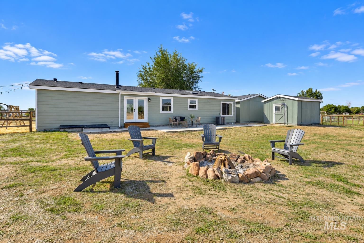 32300 Nichol Ln., Parma, Idaho 83660, 3 Bedrooms, 2 Bathrooms, Residential For Sale, Price $569,900, 99002476