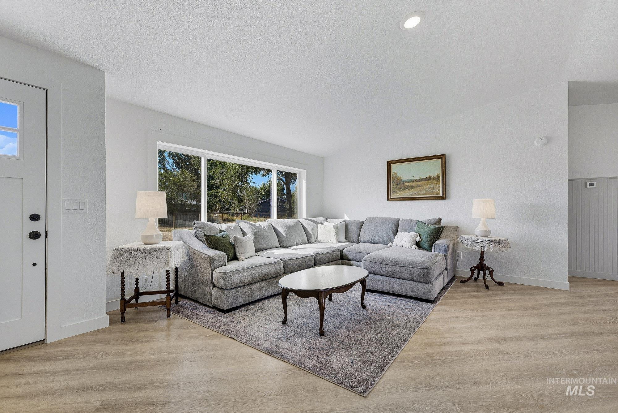 32300 Nichol Ln., Parma, Idaho 83660, 3 Bedrooms, 2 Bathrooms, Residential For Sale, Price $569,900, 99002476