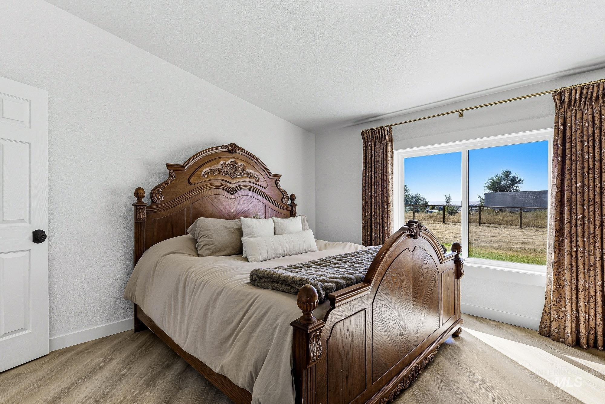 32300 Nichol Ln., Parma, Idaho 83660, 3 Bedrooms, 2 Bathrooms, Residential For Sale, Price $569,900, 99002476