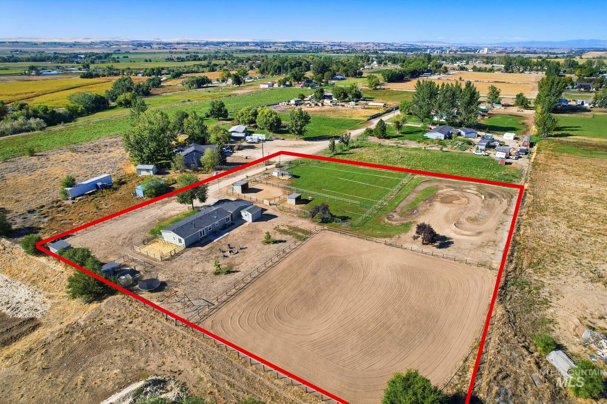 32300 Nichol Ln., Parma, Idaho 83660, 3 Bedrooms, 2 Bathrooms, Residential For Sale, Price $569,900, 99002476