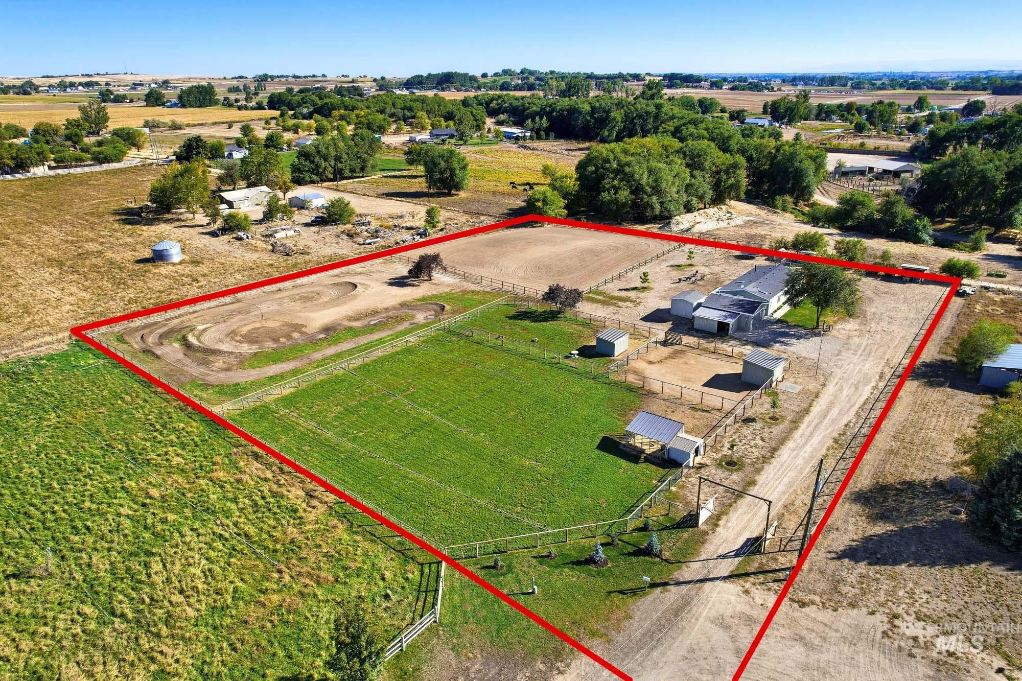 32300 Nichol Ln., Parma, Idaho 83660, 3 Bedrooms, 2 Bathrooms, Residential For Sale, Price $569,900, 99002476