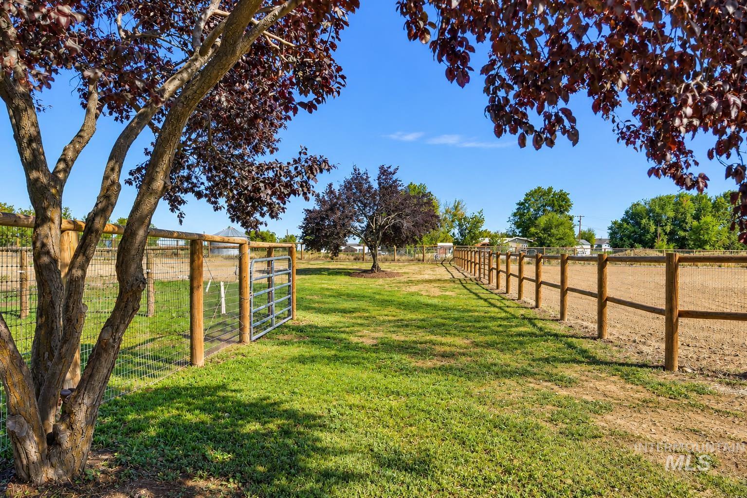 32300 Nichol Ln., Parma, Idaho 83660, 3 Bedrooms, 2 Bathrooms, Residential For Sale, Price $569,900, 99002476