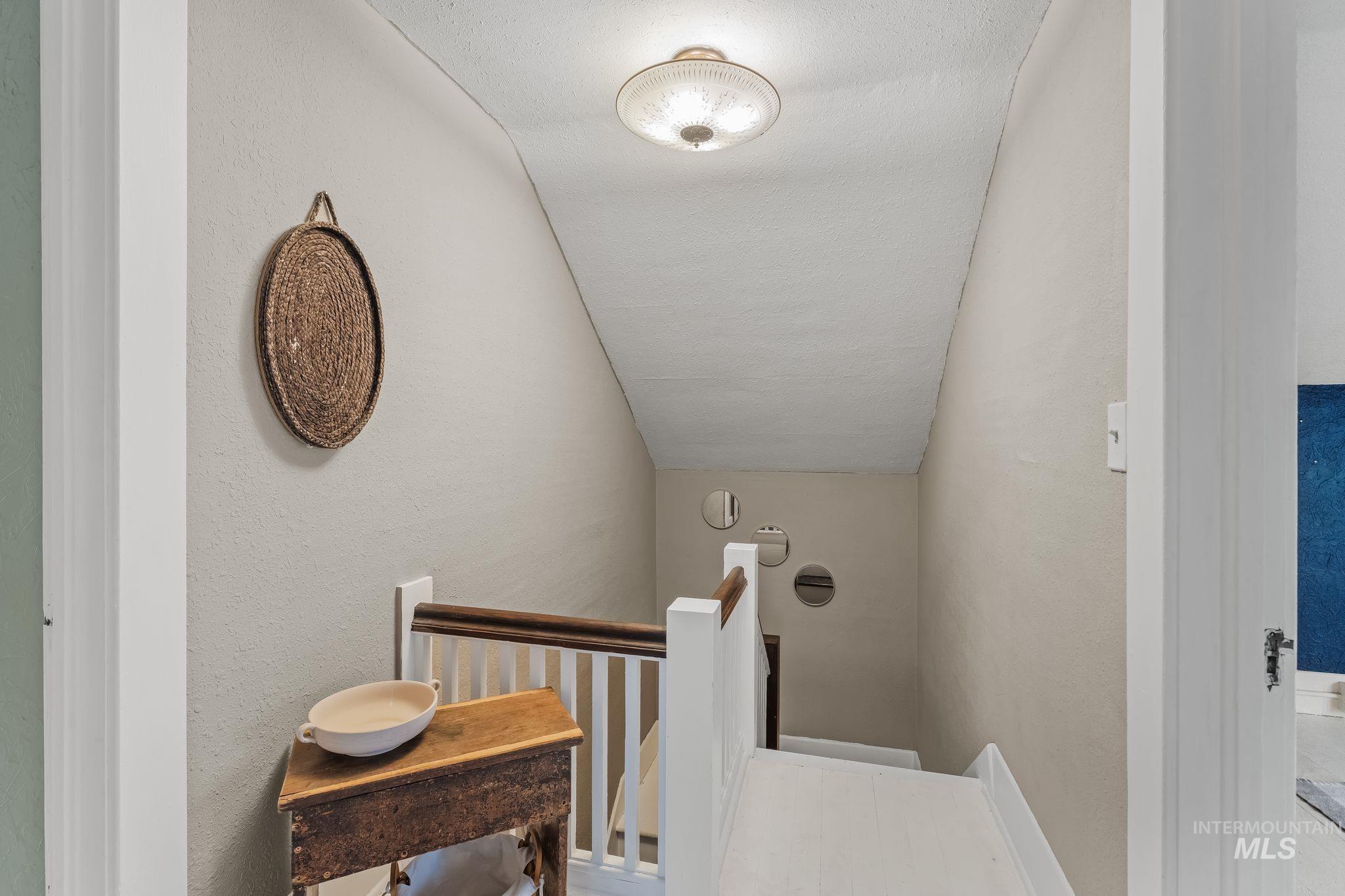 710 12th Street, Clarkston, Washington 99403, 4 Bedrooms, 2 Bathrooms, Residential For Sale, Price $325,000, 99002477